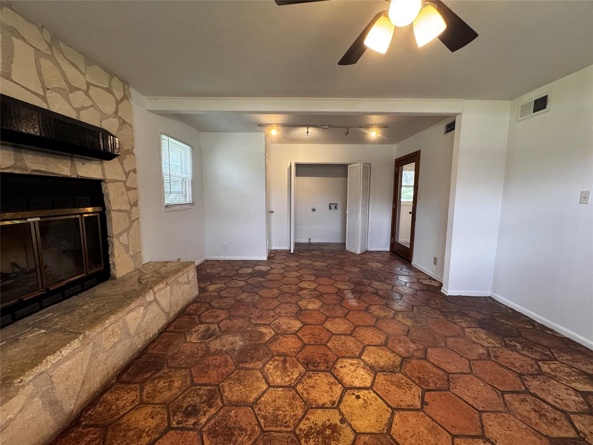 7702 Pitter Pat Ln Property Photo 9