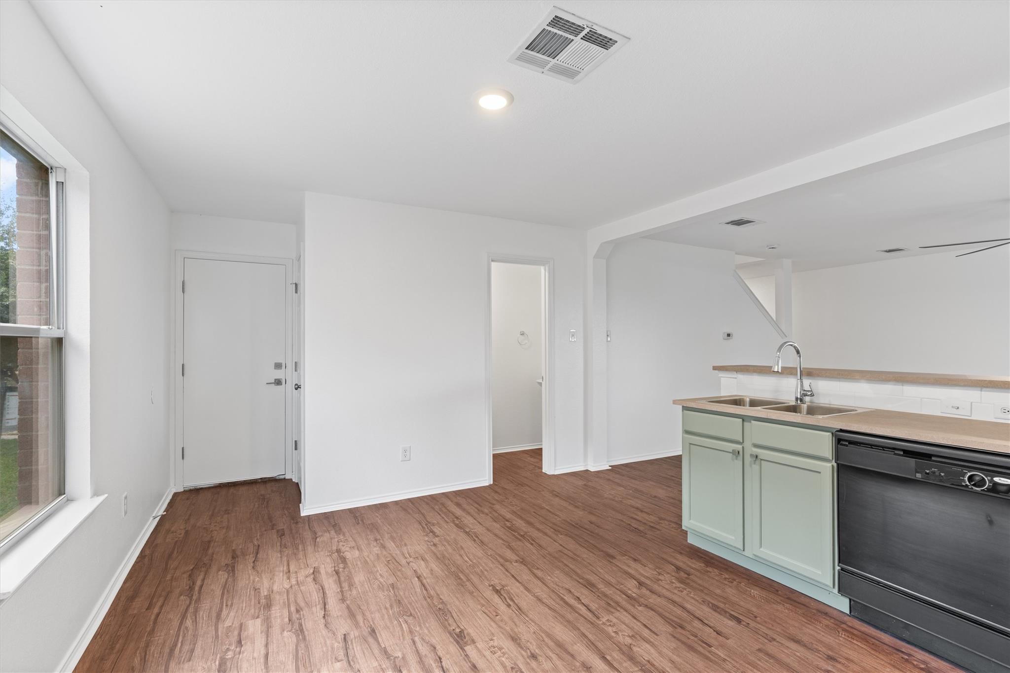 13505 Lismore Ln Property Photo 9