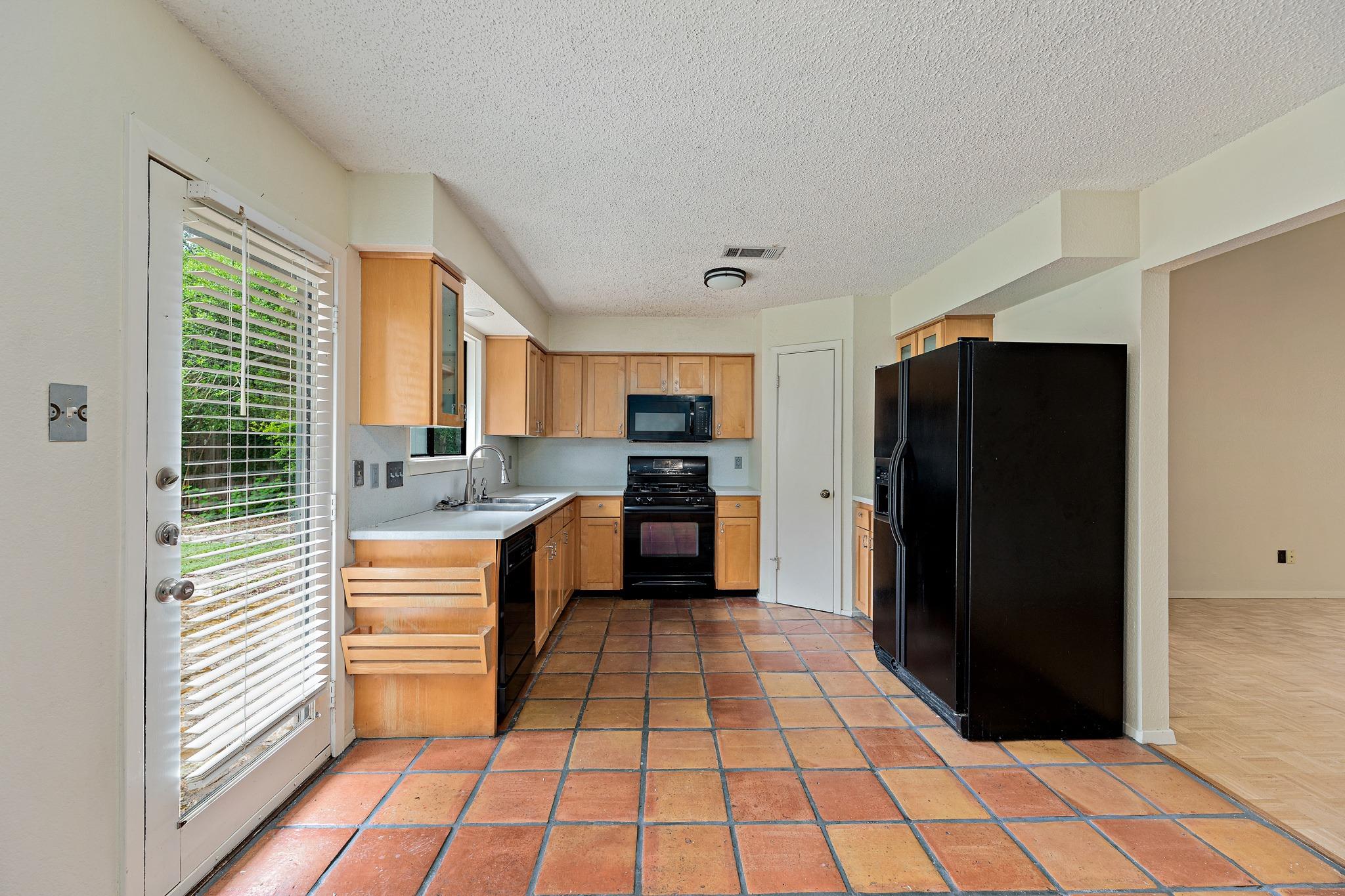 8022 Scotland Yard None Property Photo 9