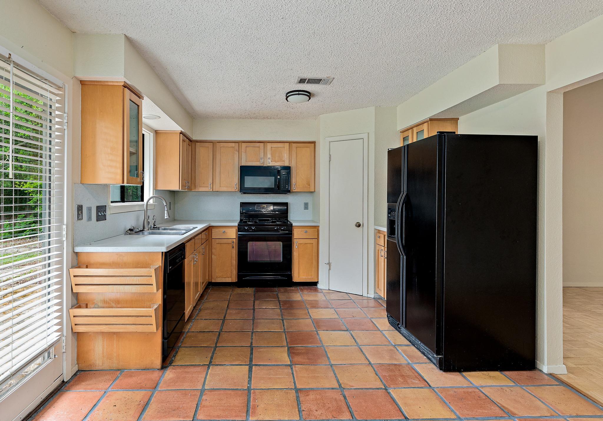 8022 Scotland Yard None Property Photo 10