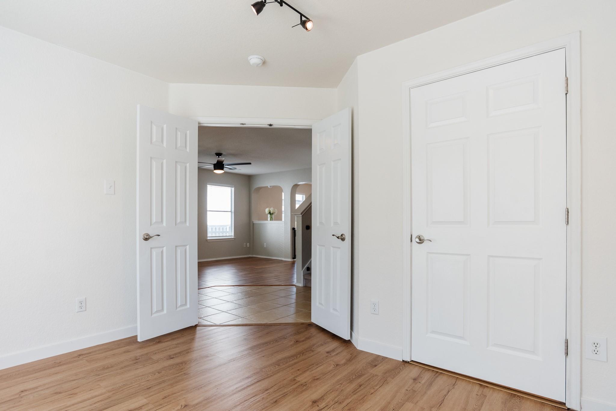 532 Sampson None Property Photo 8