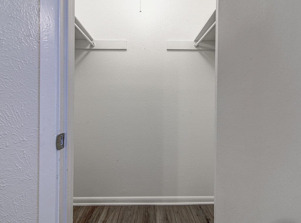 404 W Dittmar Rd #a Property Photo 16