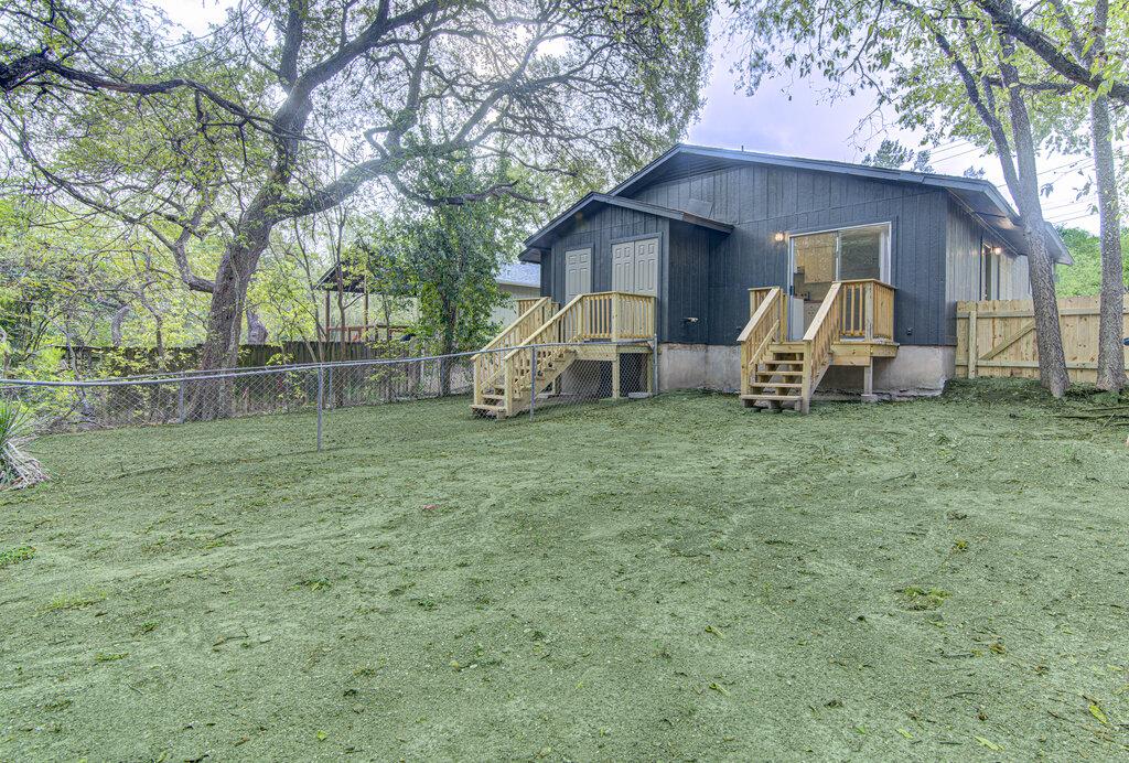 404 W Dittmar Rd #a Property Photo 23
