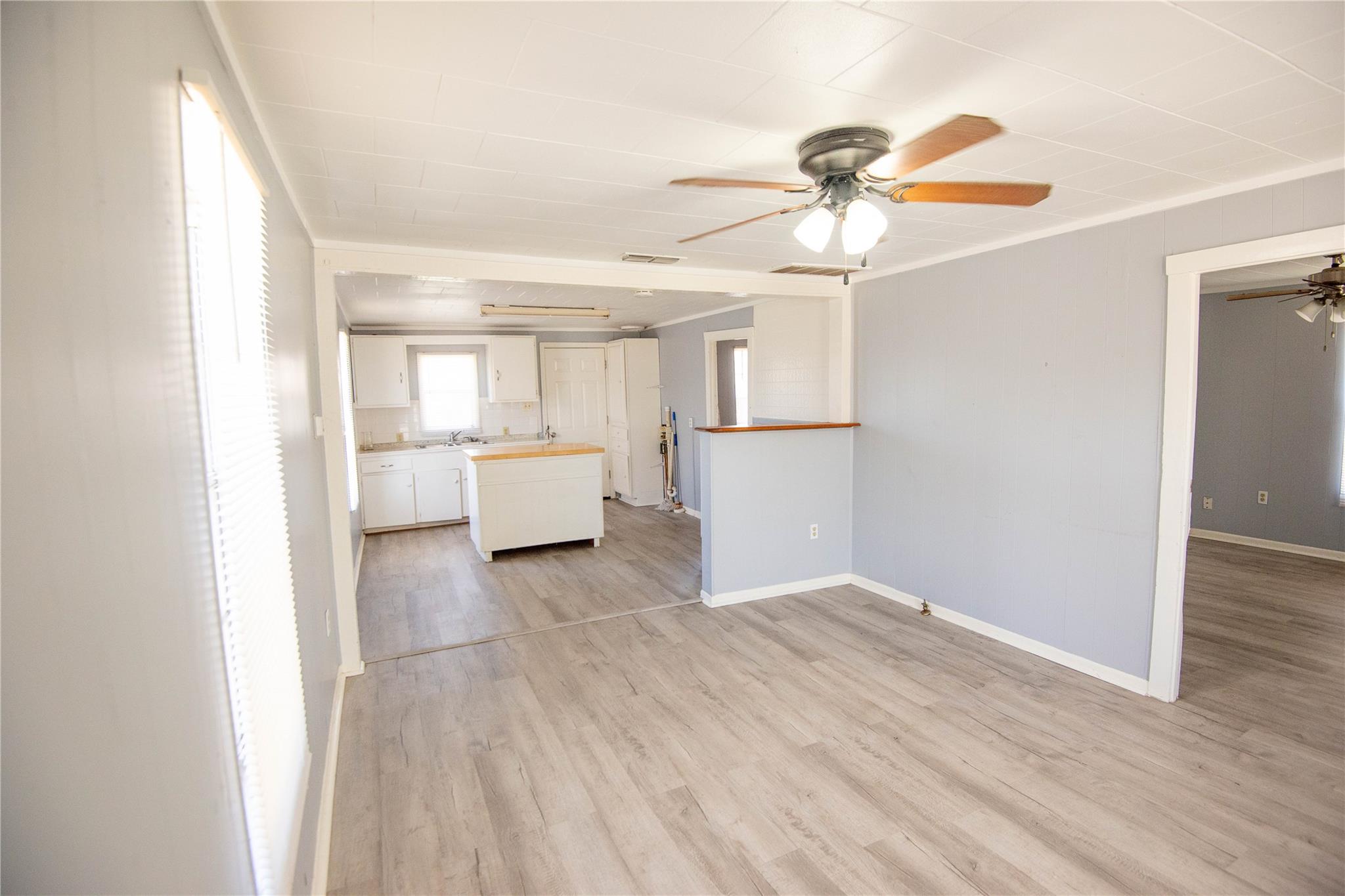 303 Old Thorndale Rd Property Photo