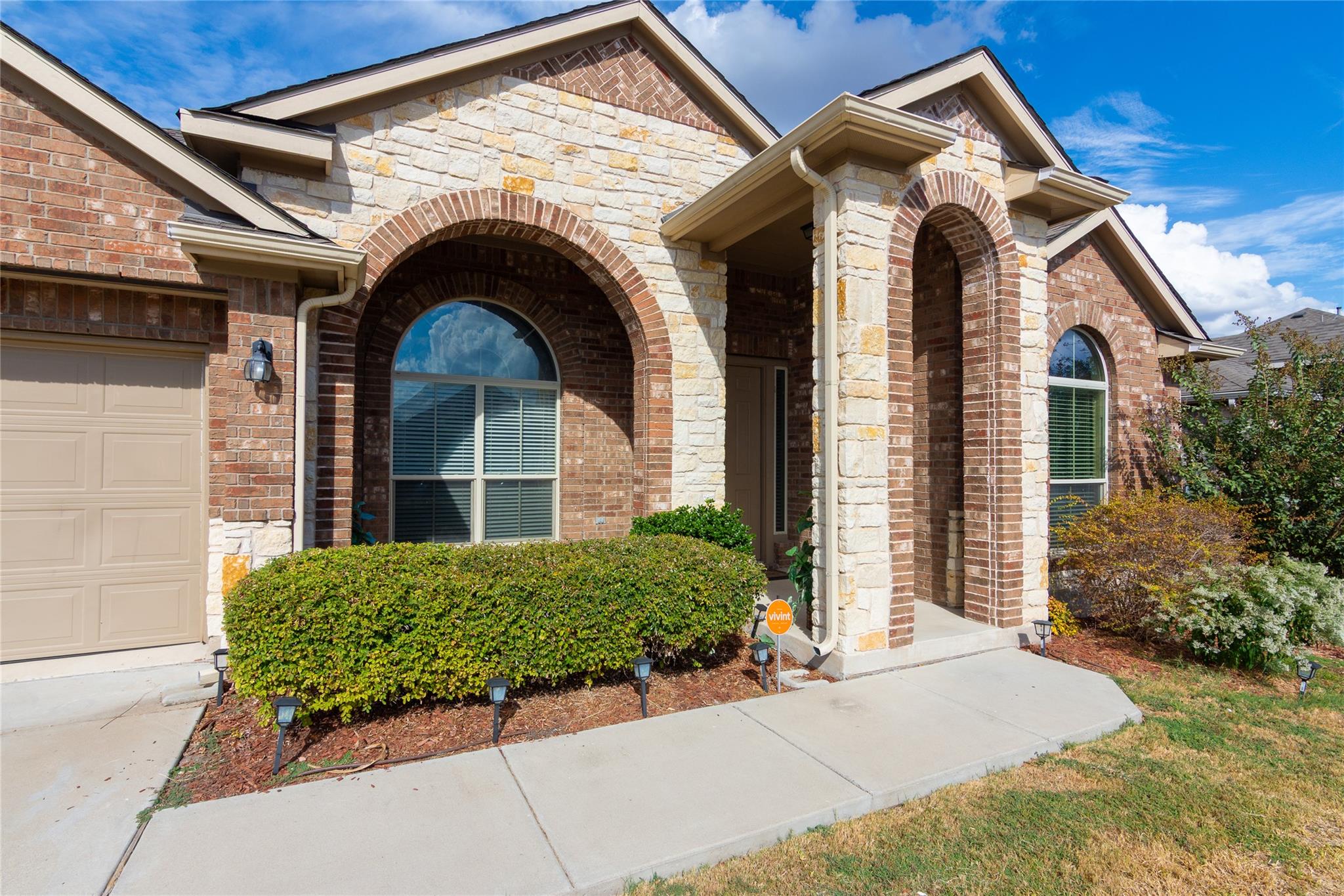 16428 Marcello Dr Property Photo 2
