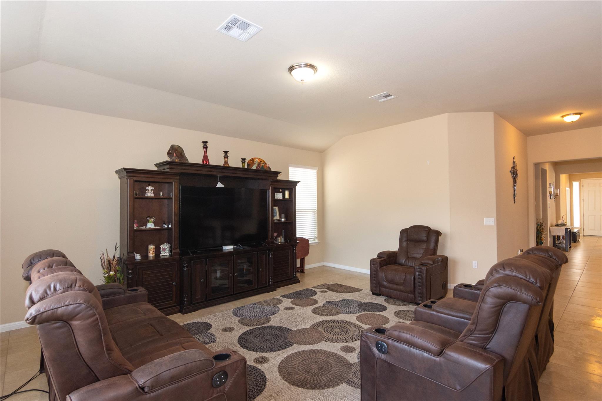 16428 Marcello Dr Property Photo 8