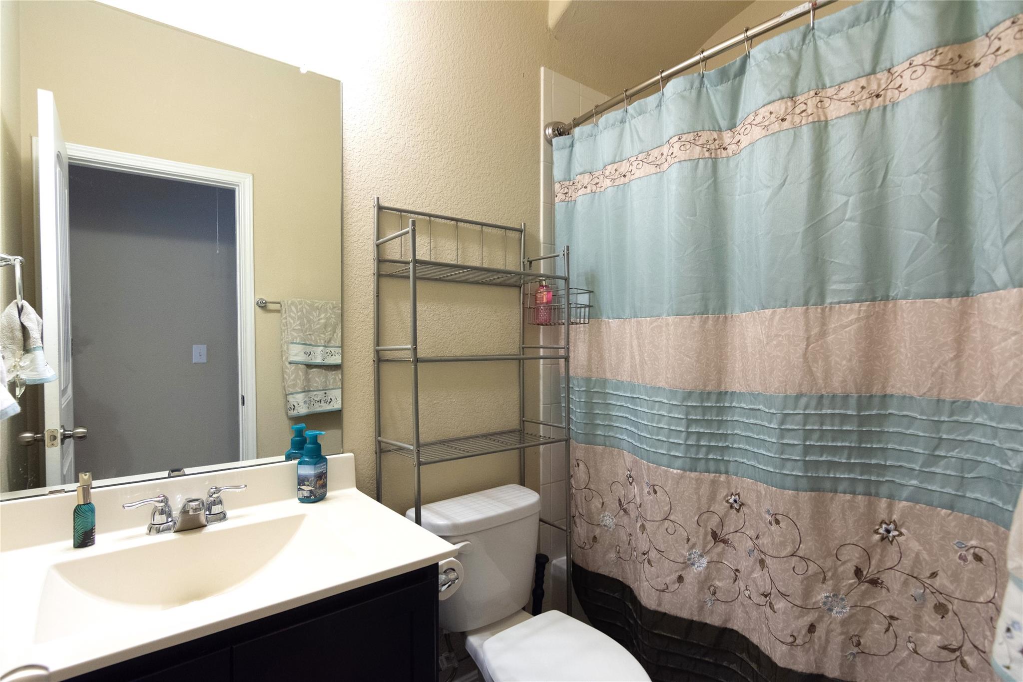 16428 Marcello Dr Property Photo 29