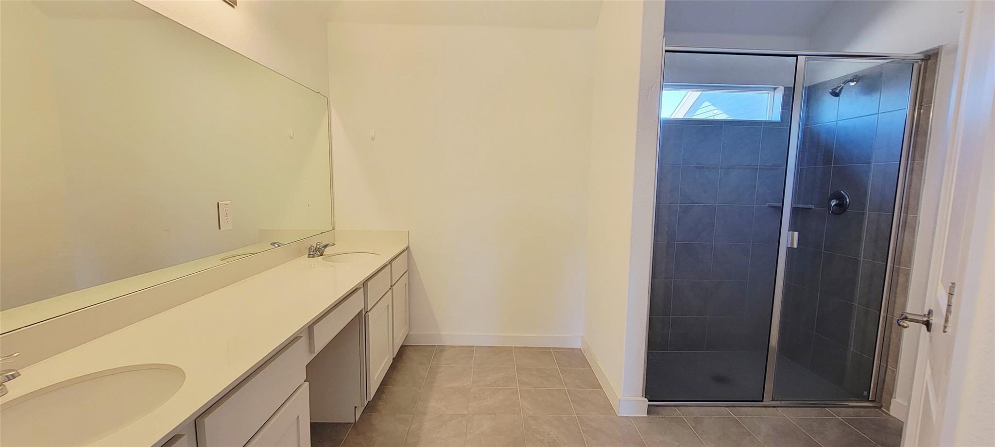 7606 Pewter Luster Bnd Property Photo 8