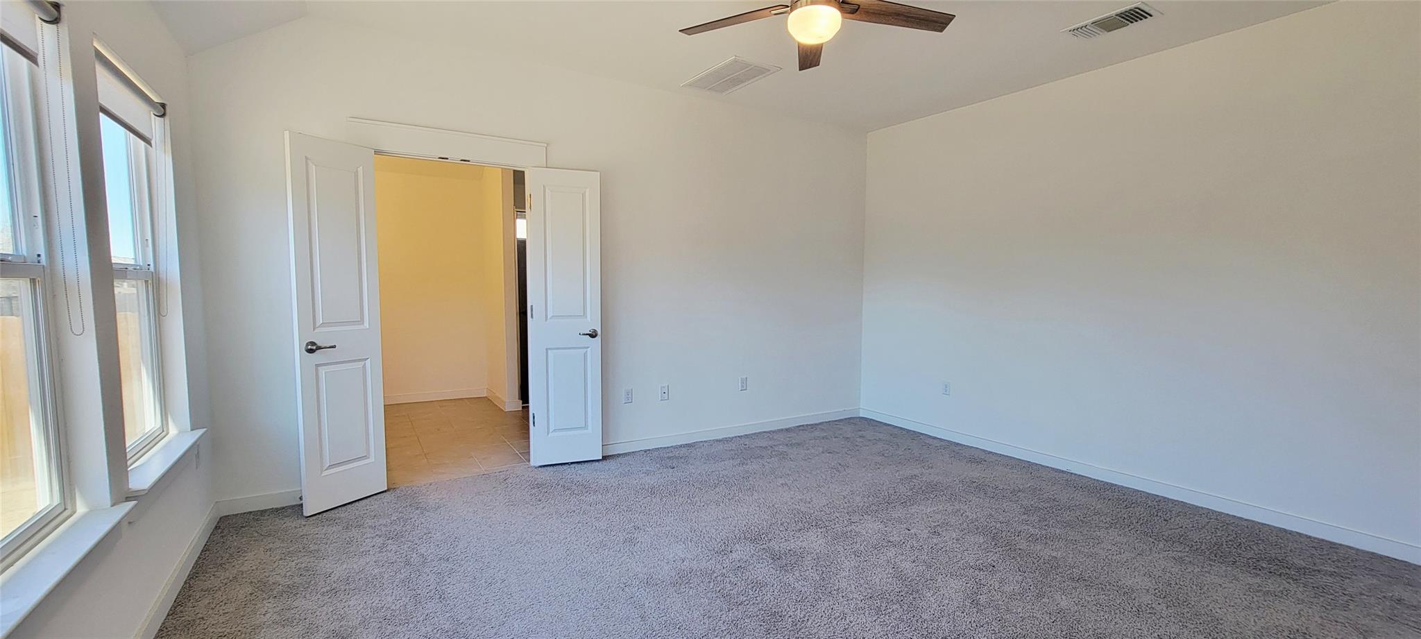 7606 Pewter Luster Bnd Property Photo 9