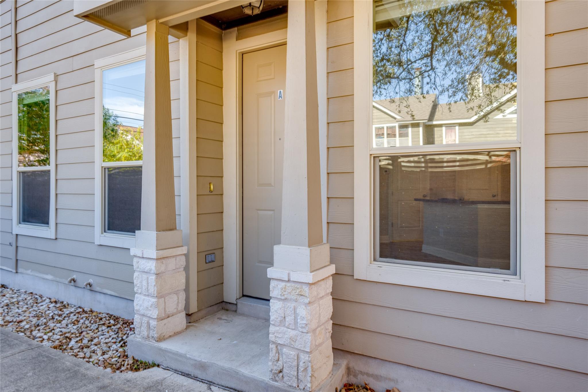 5701 Cougar Dr #d Property Photo 1