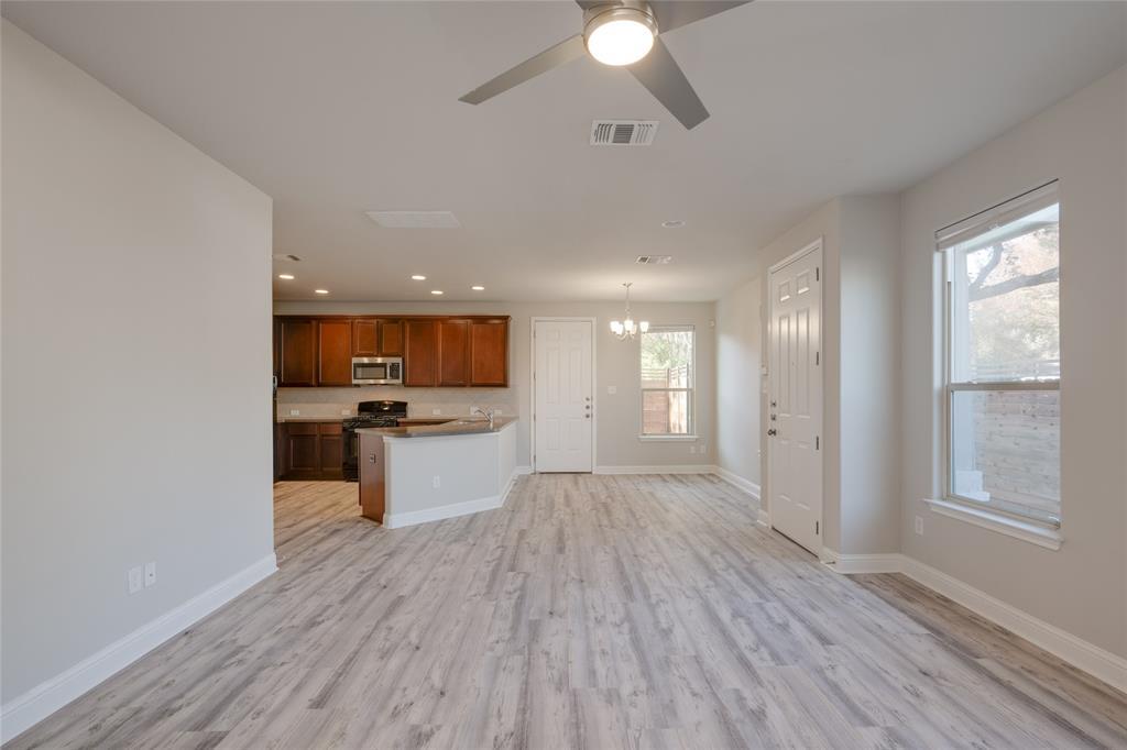 5701 Cougar Dr #d Property Photo 2