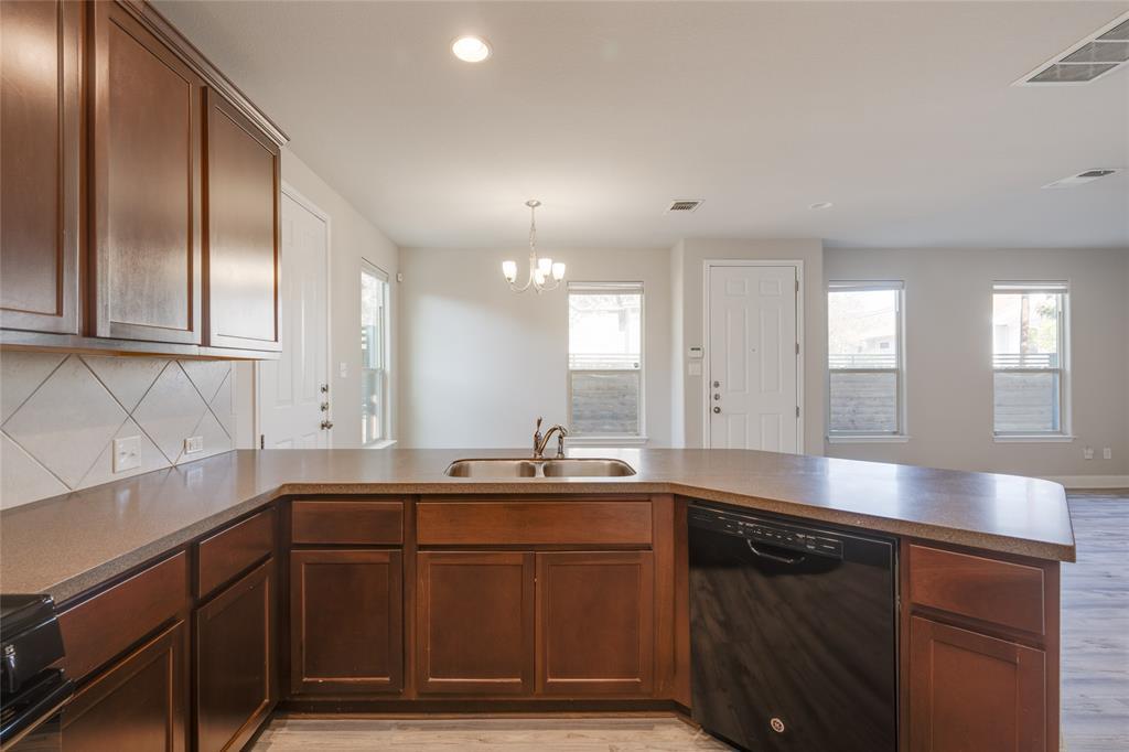 5701 Cougar Dr #d Property Photo 8