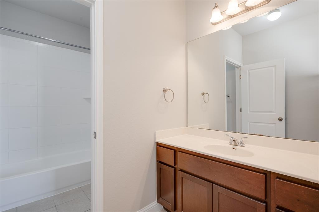 5701 Cougar Dr #d Property Photo 18
