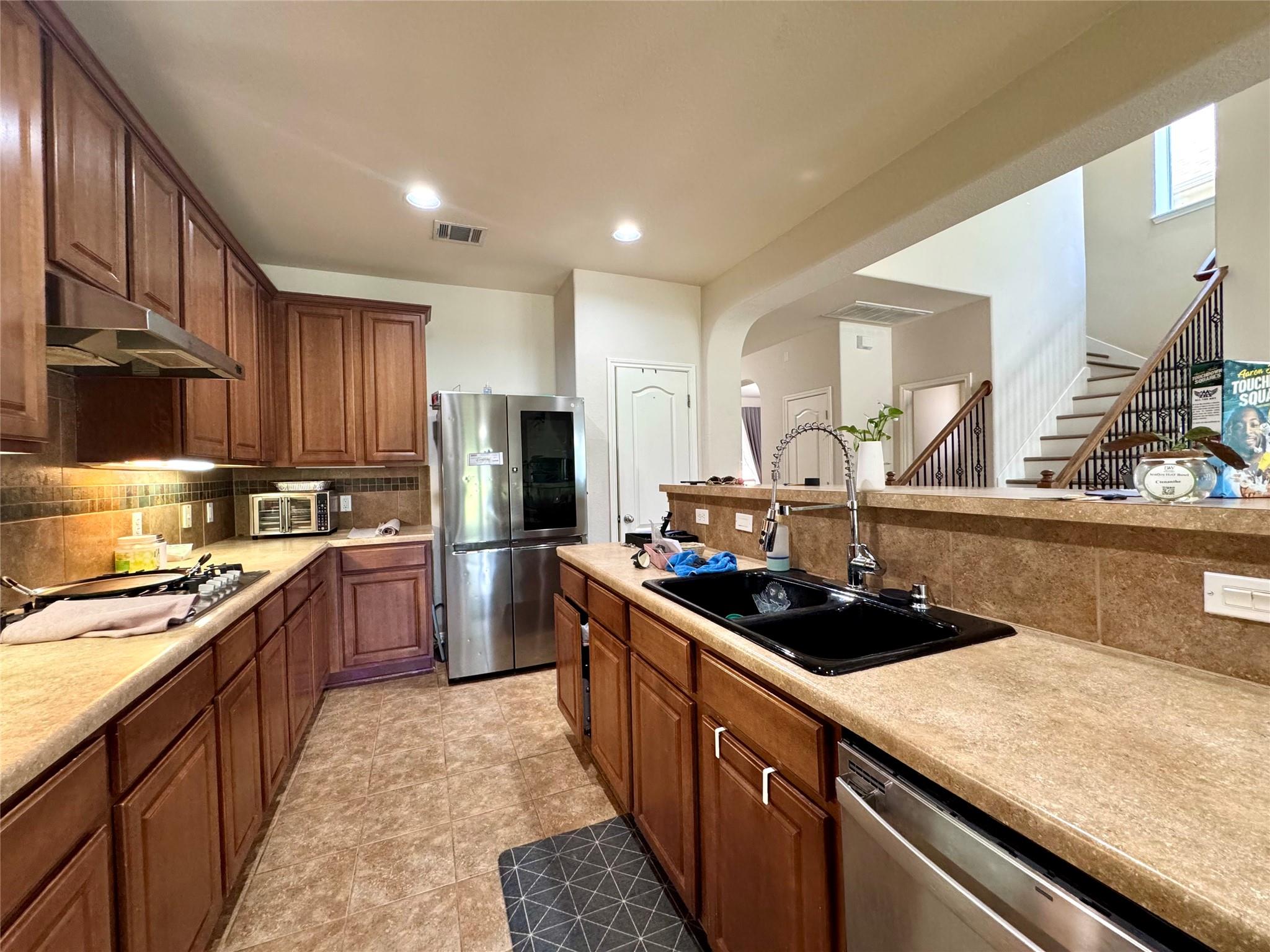 4126 Green Vista Pl Property Photo 3