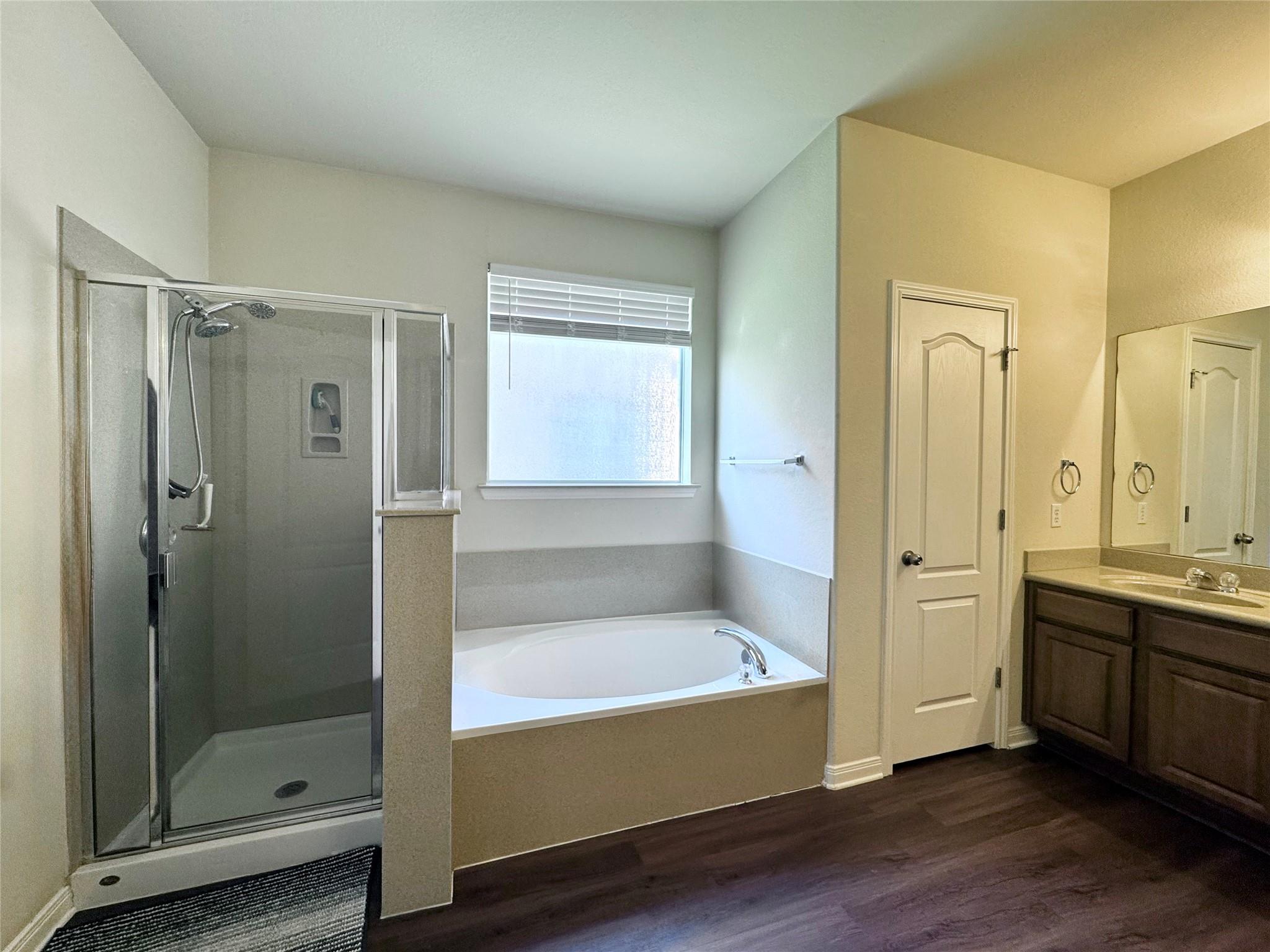 4126 Green Vista Pl Property Photo 6