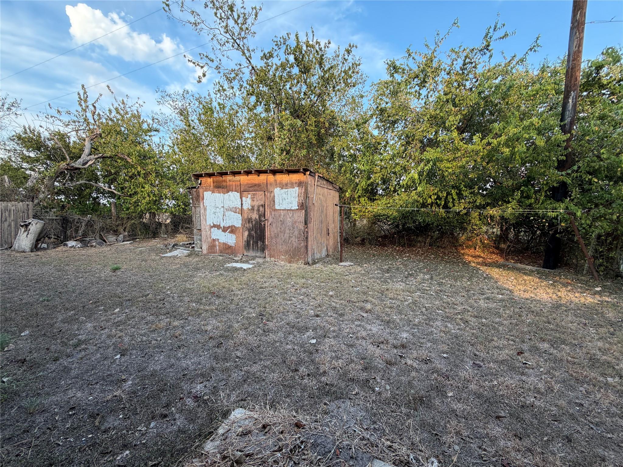 900 Lee Ln Property Photo 12