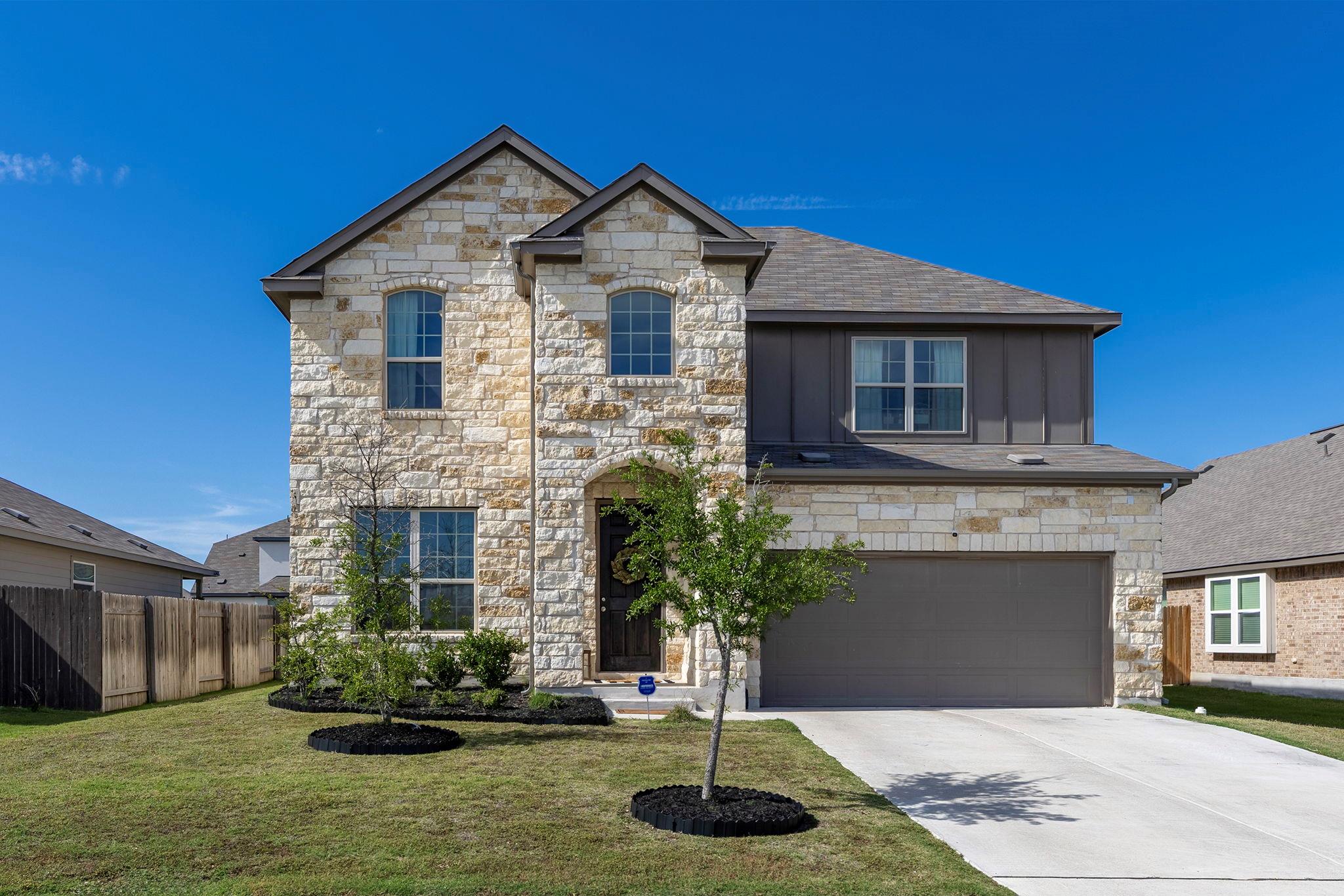 427 Bluejack Way Property Photo 1