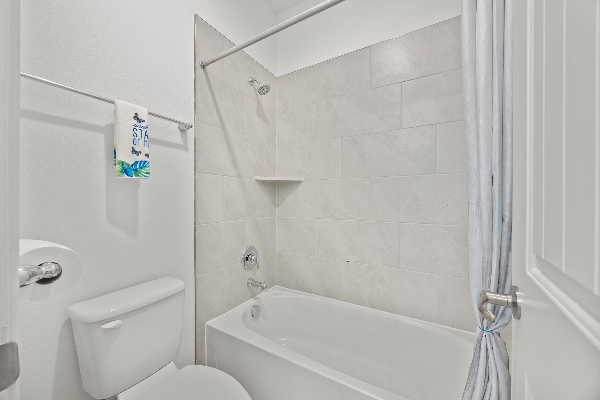 1521 Red Berry Pass Property Photo 30