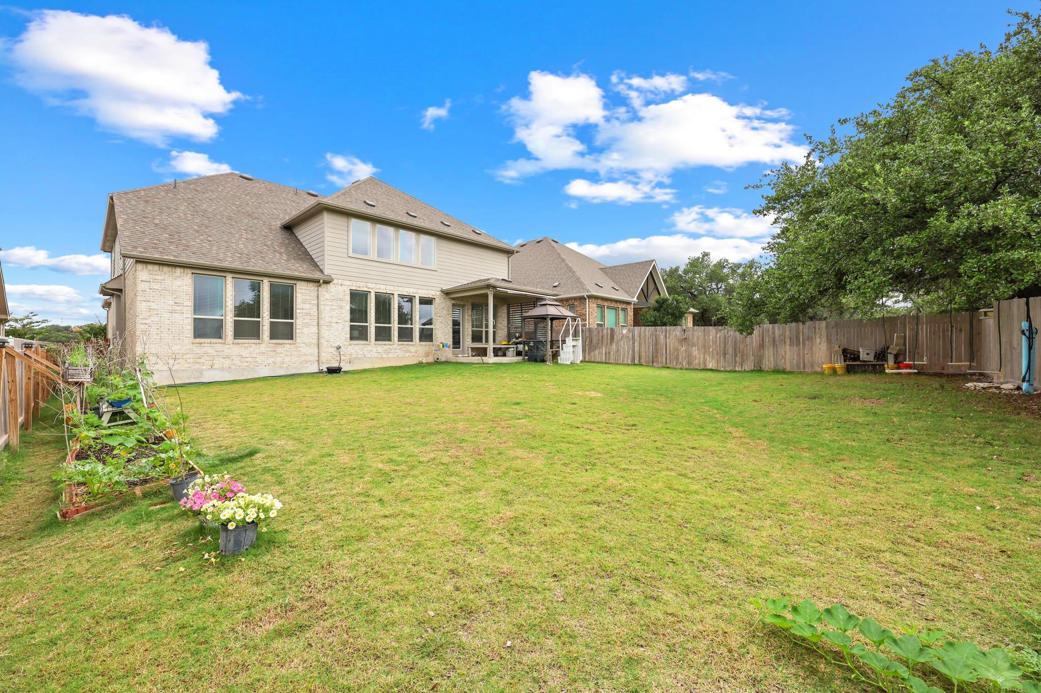 1521 Red Berry Pass Property Photo 32