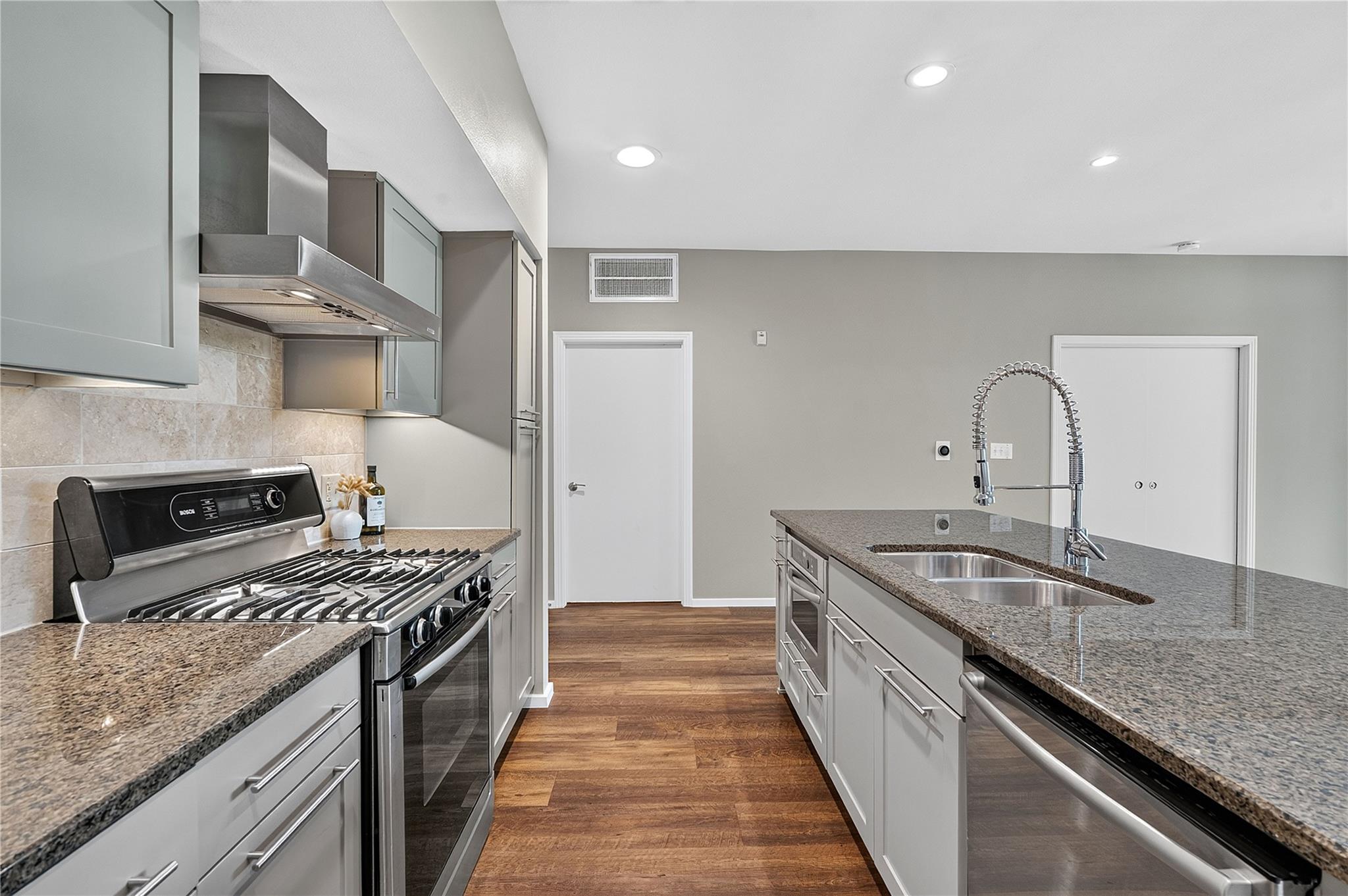 1600 Barton Springs Rd #5308 Property Photo 15