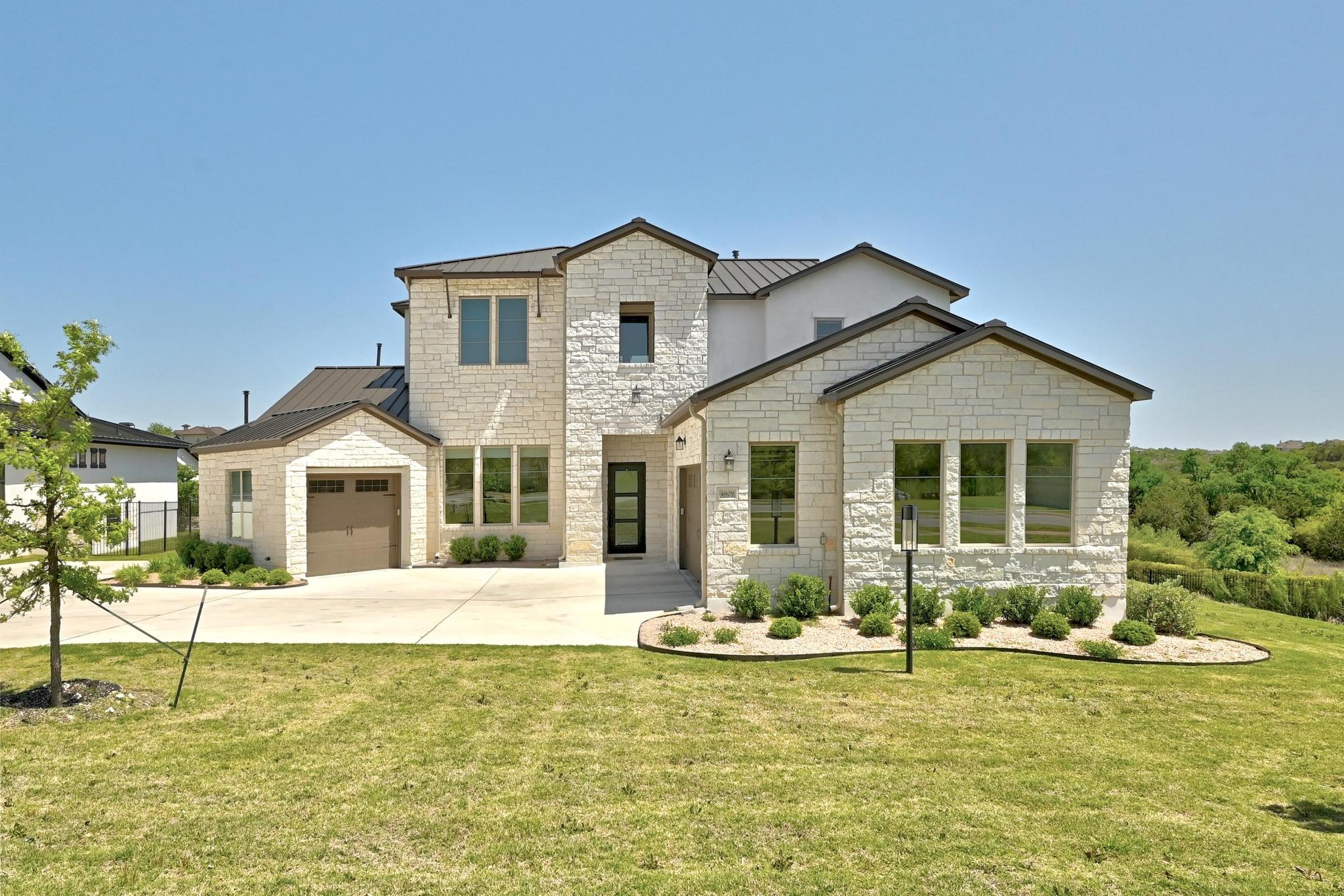 4809 Serene Hills Dr Property Photo