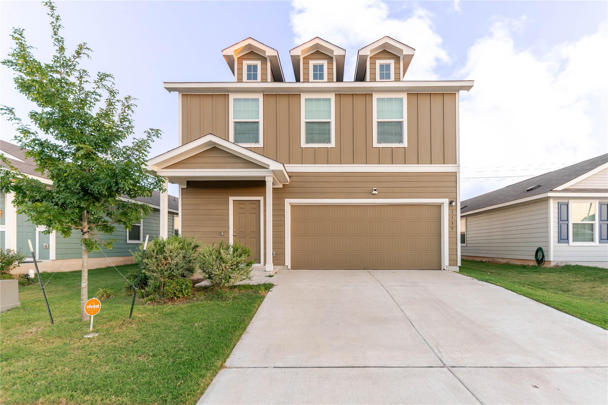 1139 Catfish Ln Property Photo 1