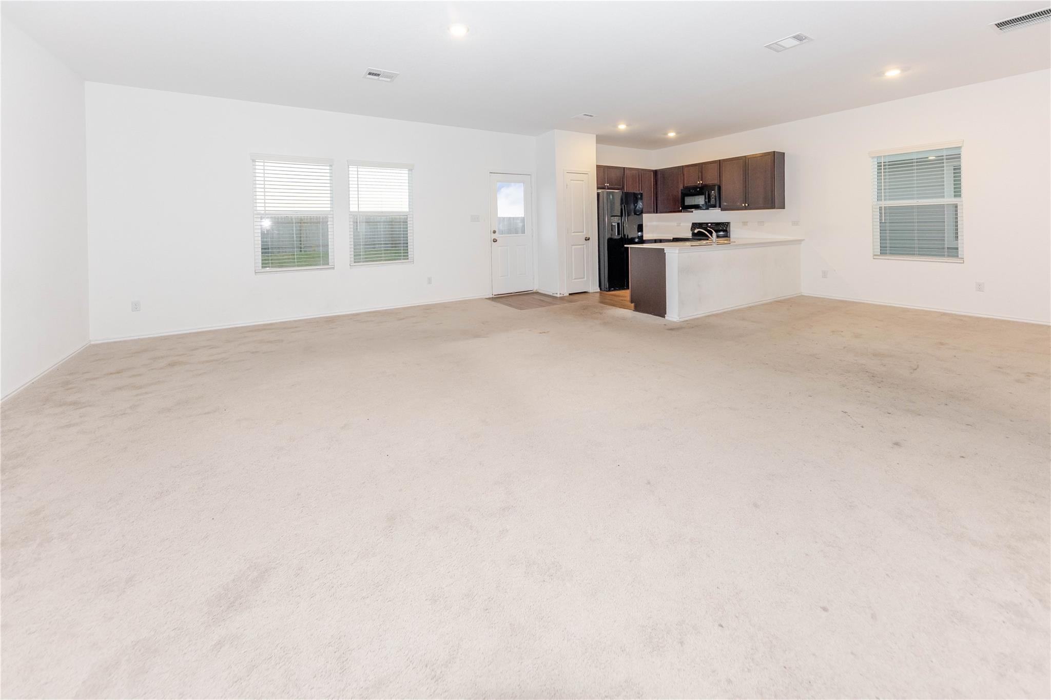 1139 Catfish Ln Property Photo 5