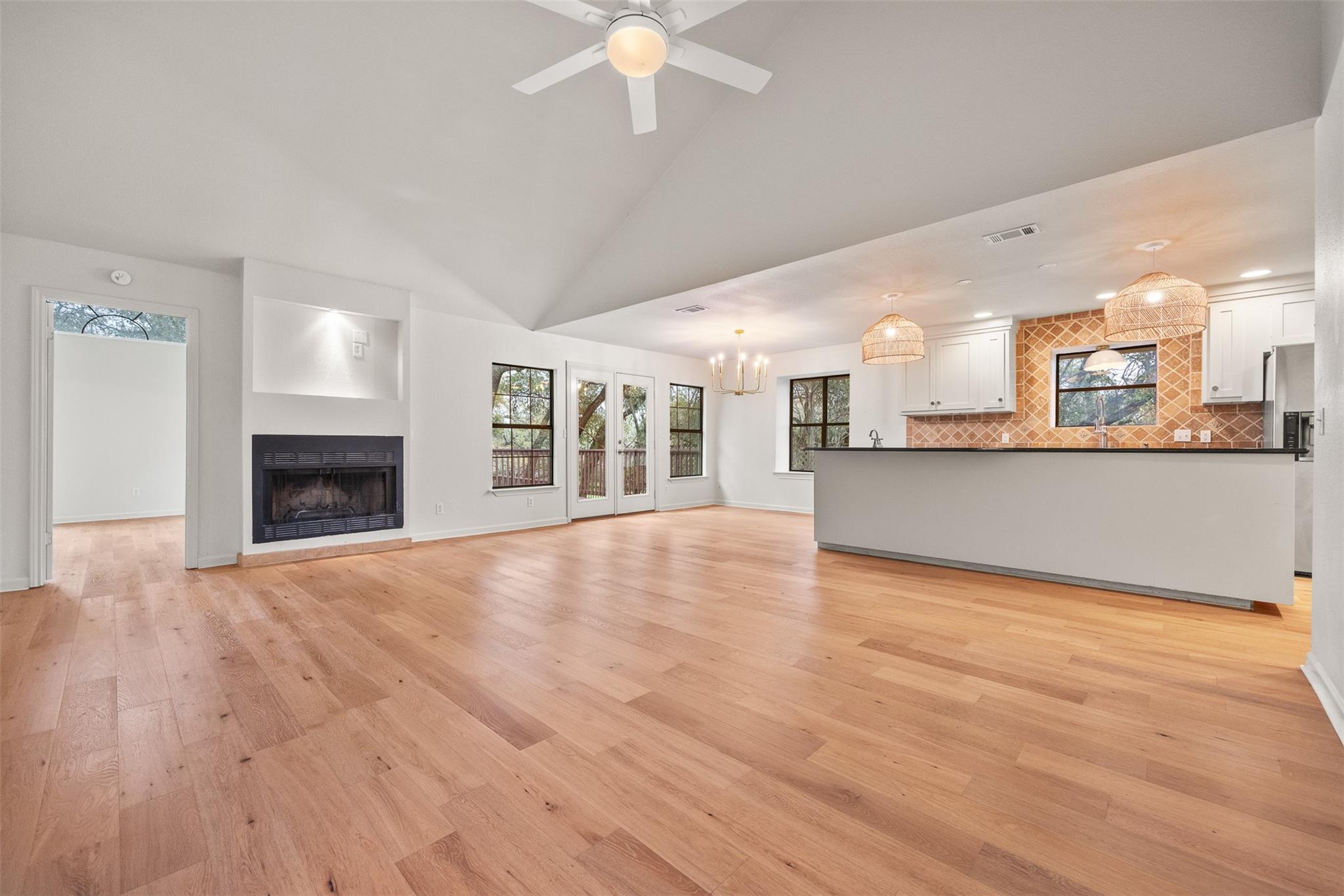 34 Pebblebrook Ln Property Photo
