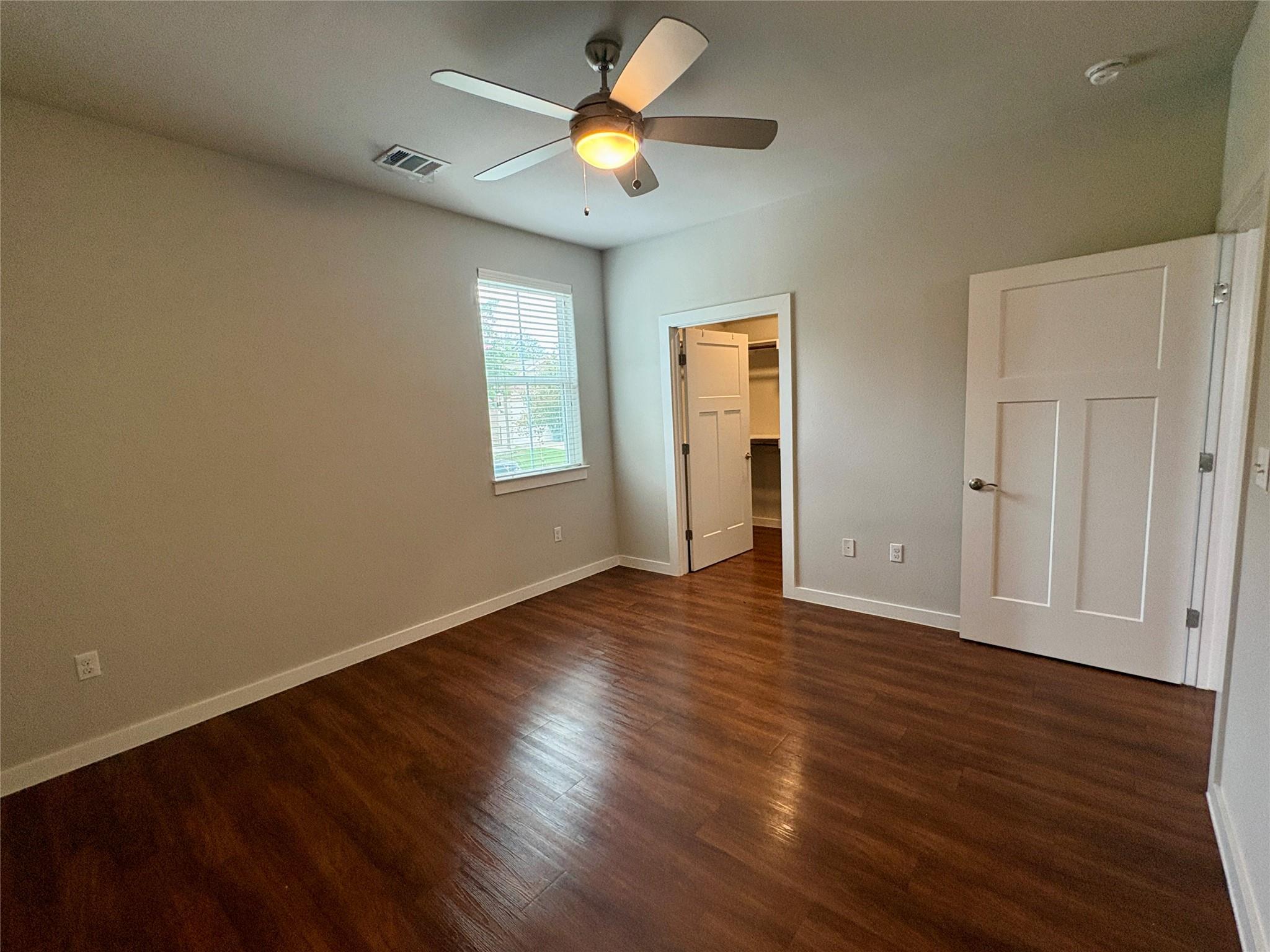 241 Rose Dr #b Property Photo 9