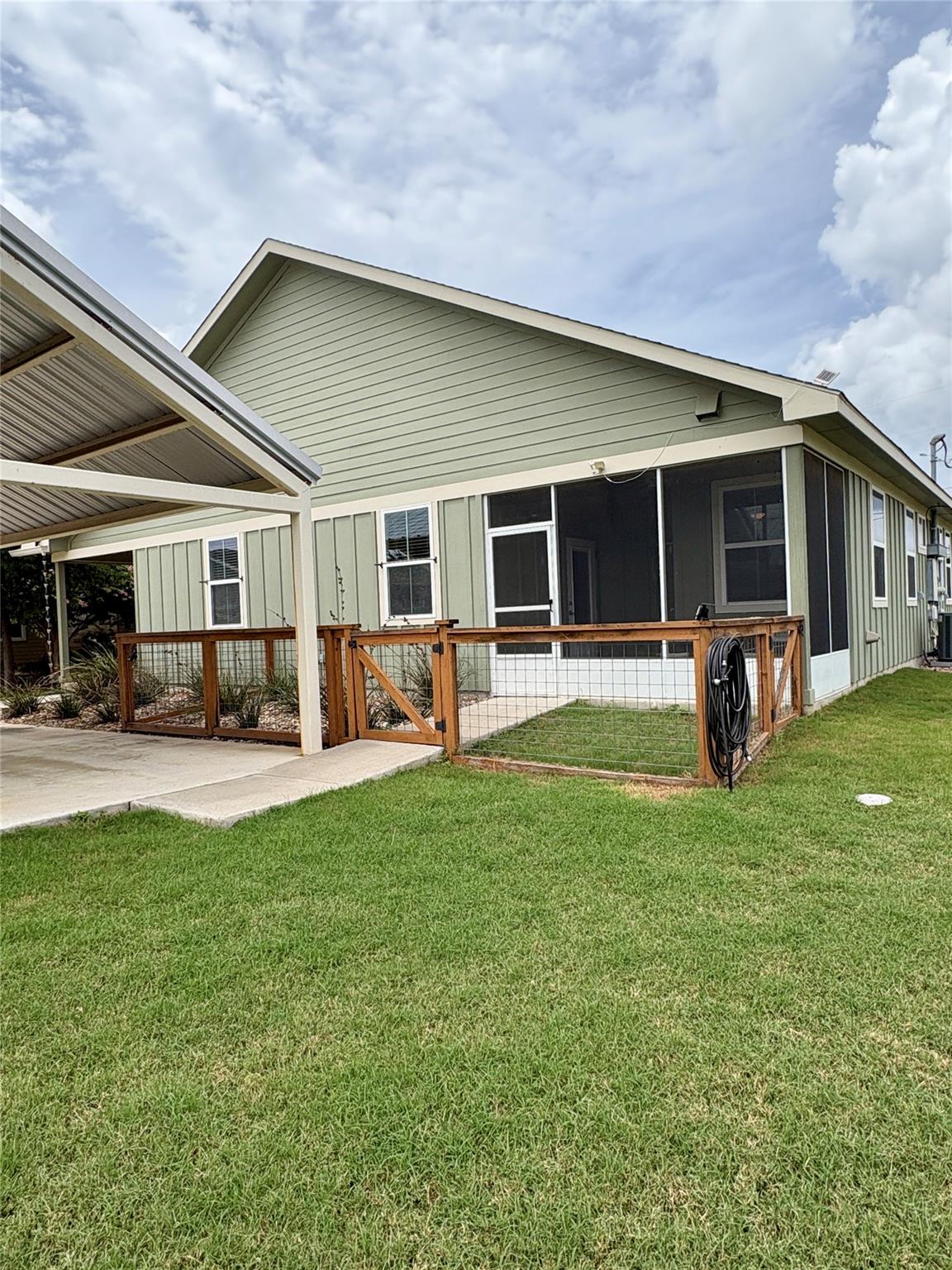 241 Rose Dr #b Property Photo 19