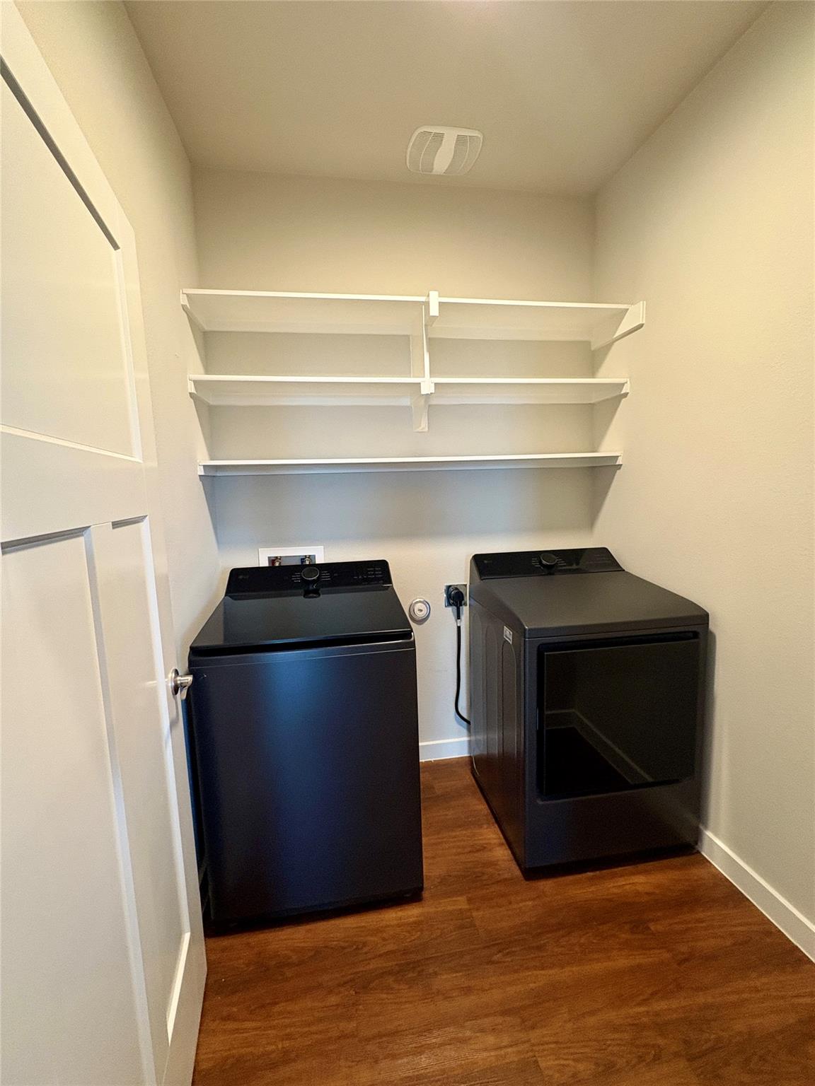 241 Rose Dr #b Property Photo 21