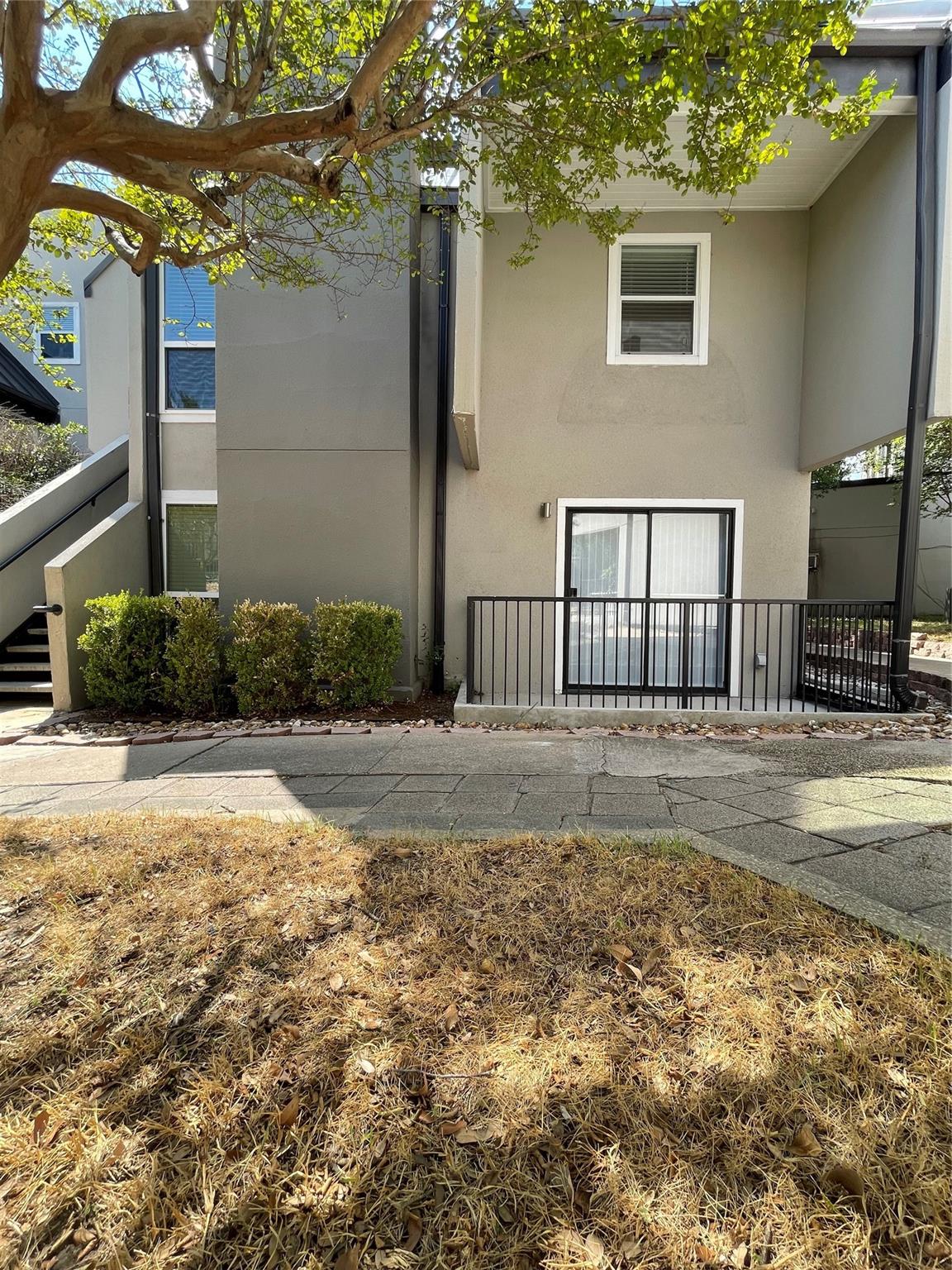 935 La Posada Dr. None #145 Property Photo 5