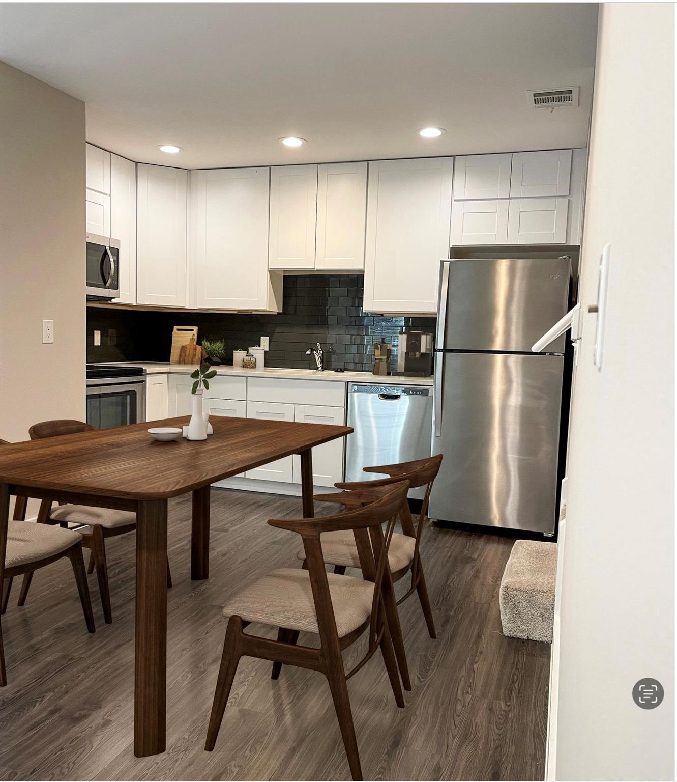 935 La Posada Dr. None #145 Property Photo 7