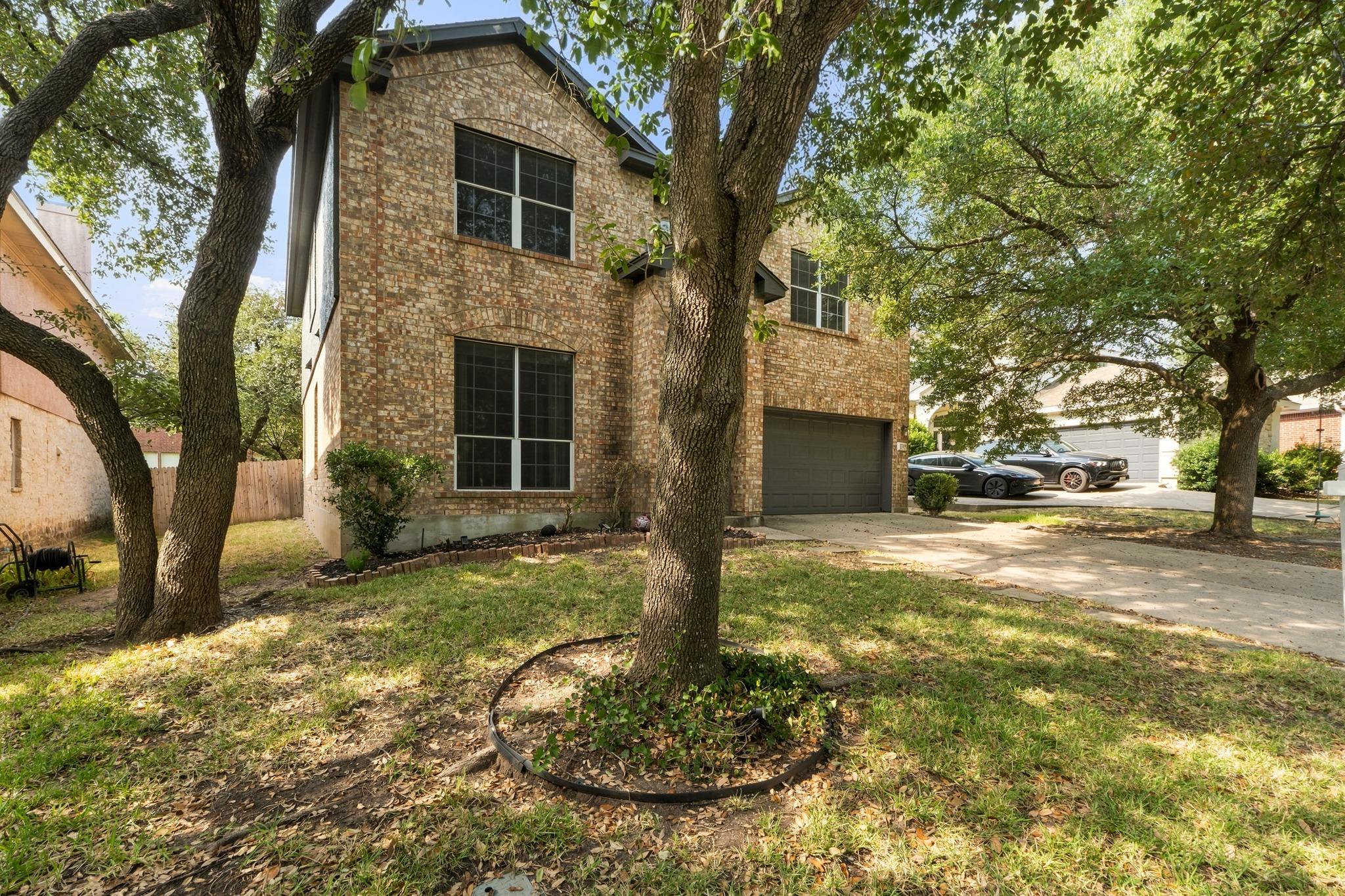 2315 Arnie Ln Property Photo 3