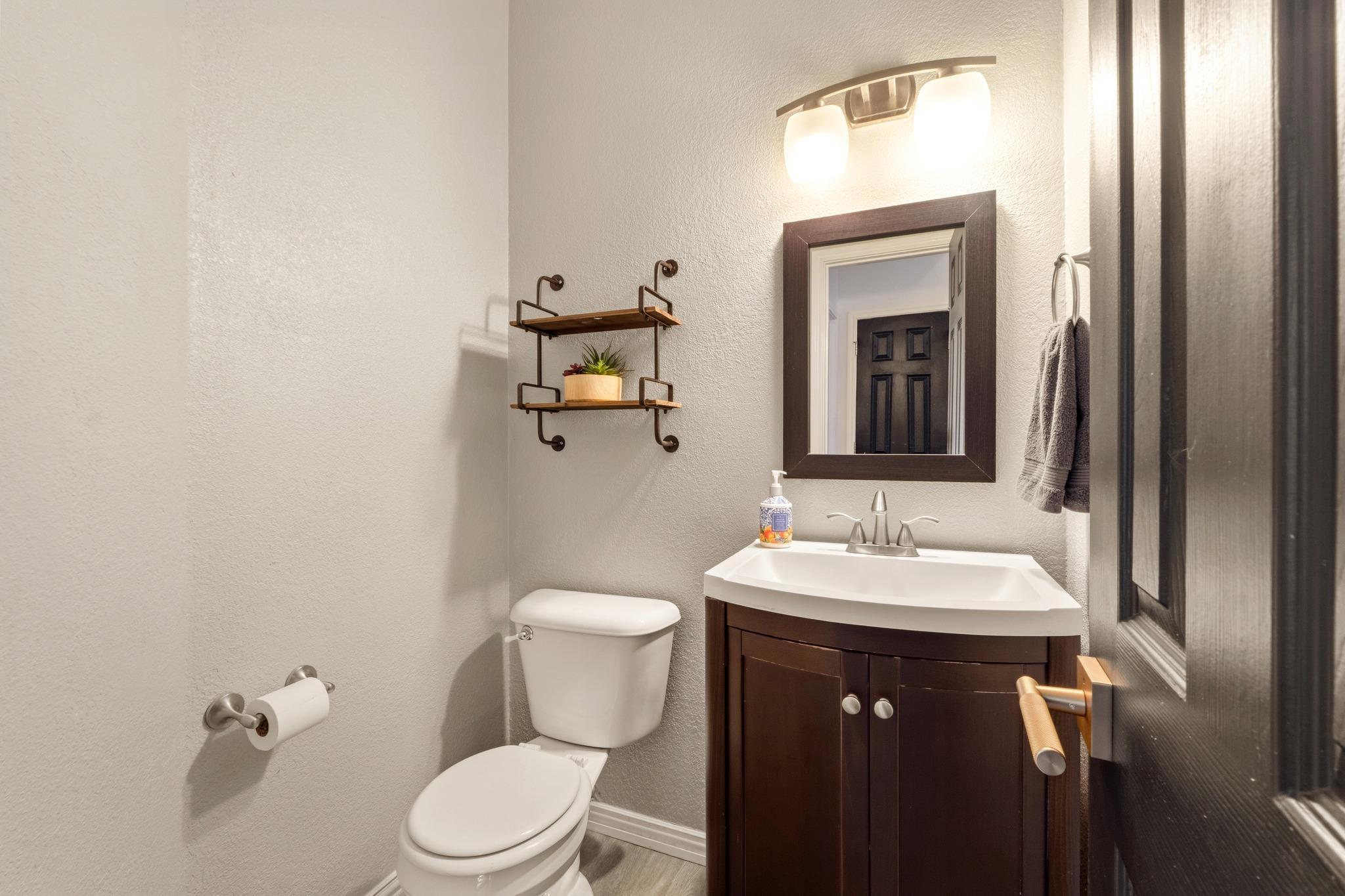 2315 Arnie Ln Property Photo 7