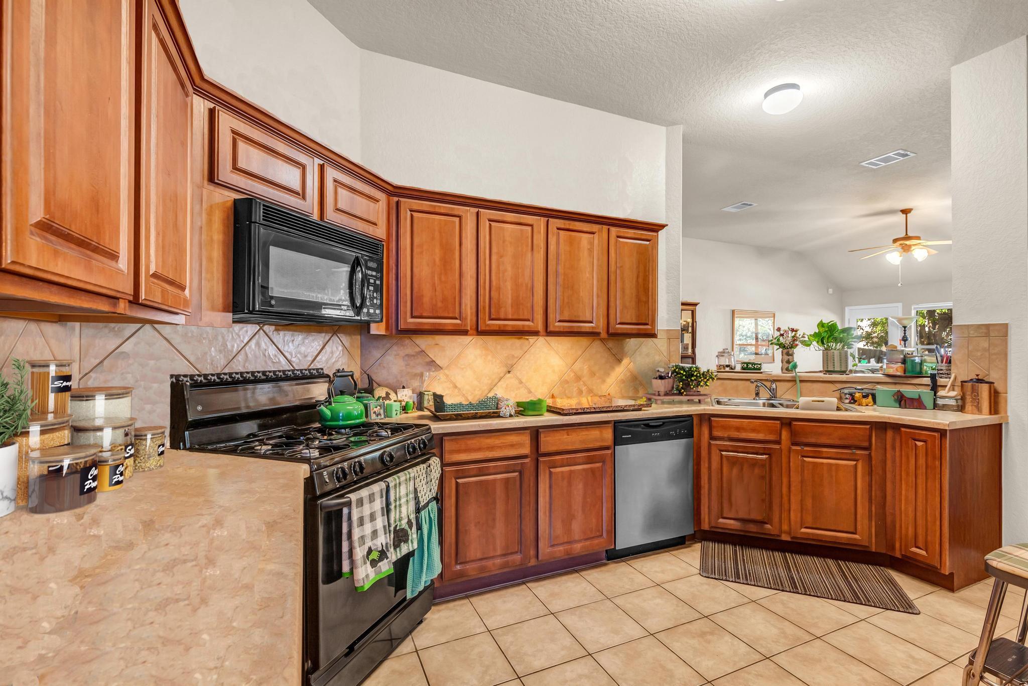 4424 Bent Path Property Photo 6