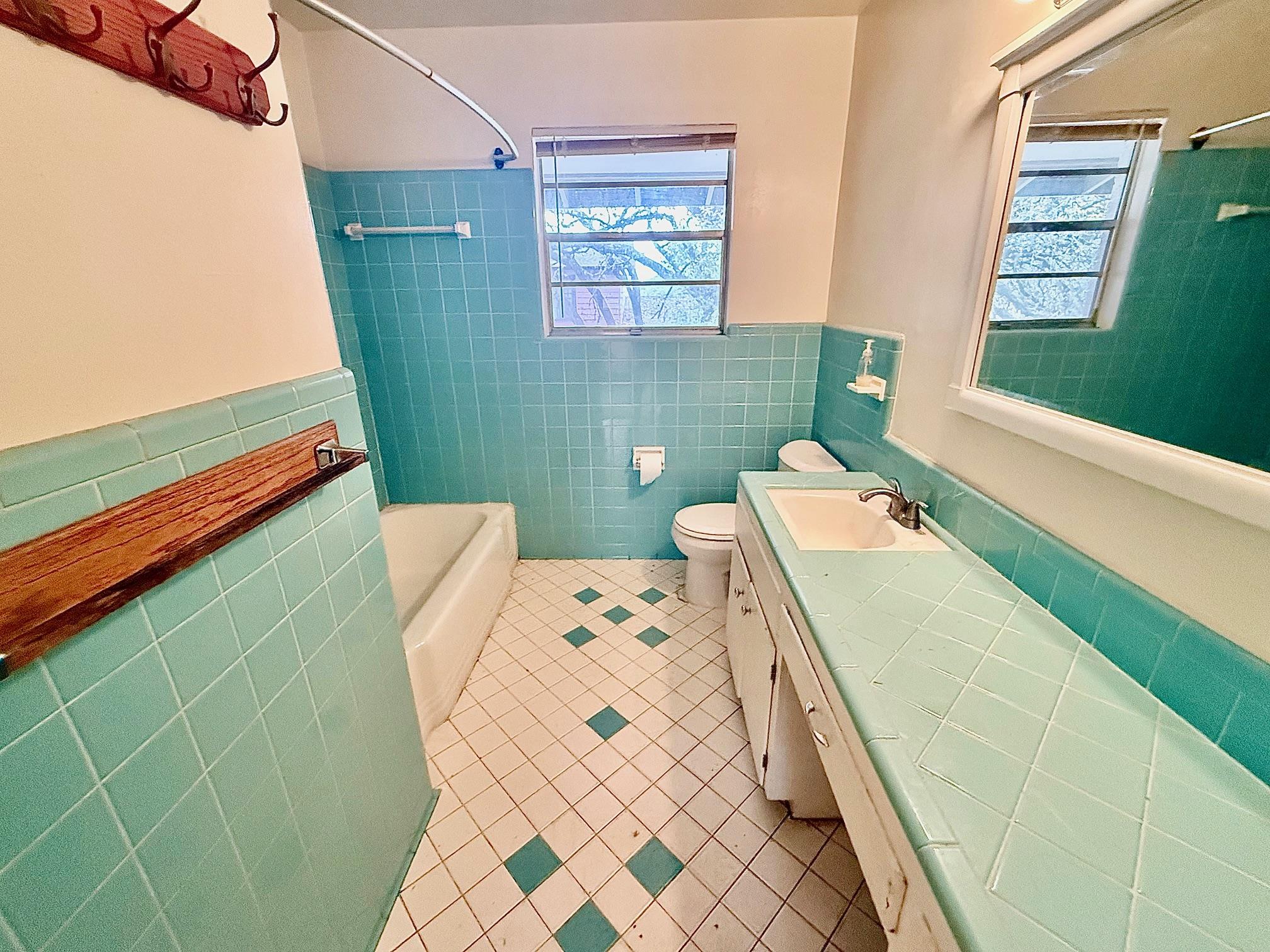 2411 S 5th St #6 Property Photo 8