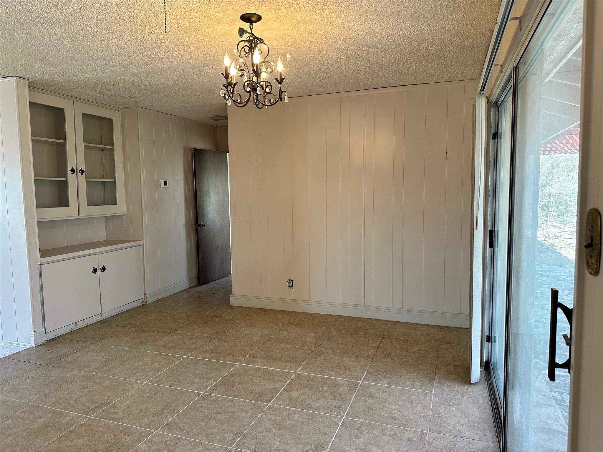 21418 Kathy Ln Property Photo 13