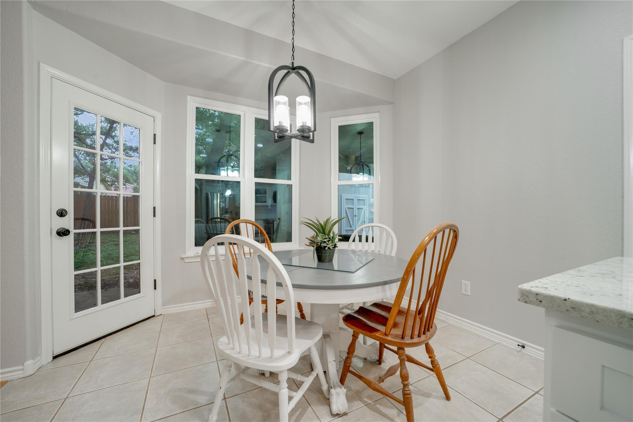 103 Sierra Ridge Dr Property Photo 12