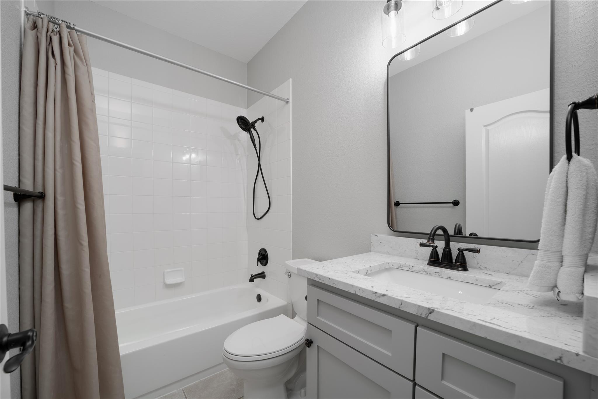 103 Sierra Ridge Dr Property Photo 15