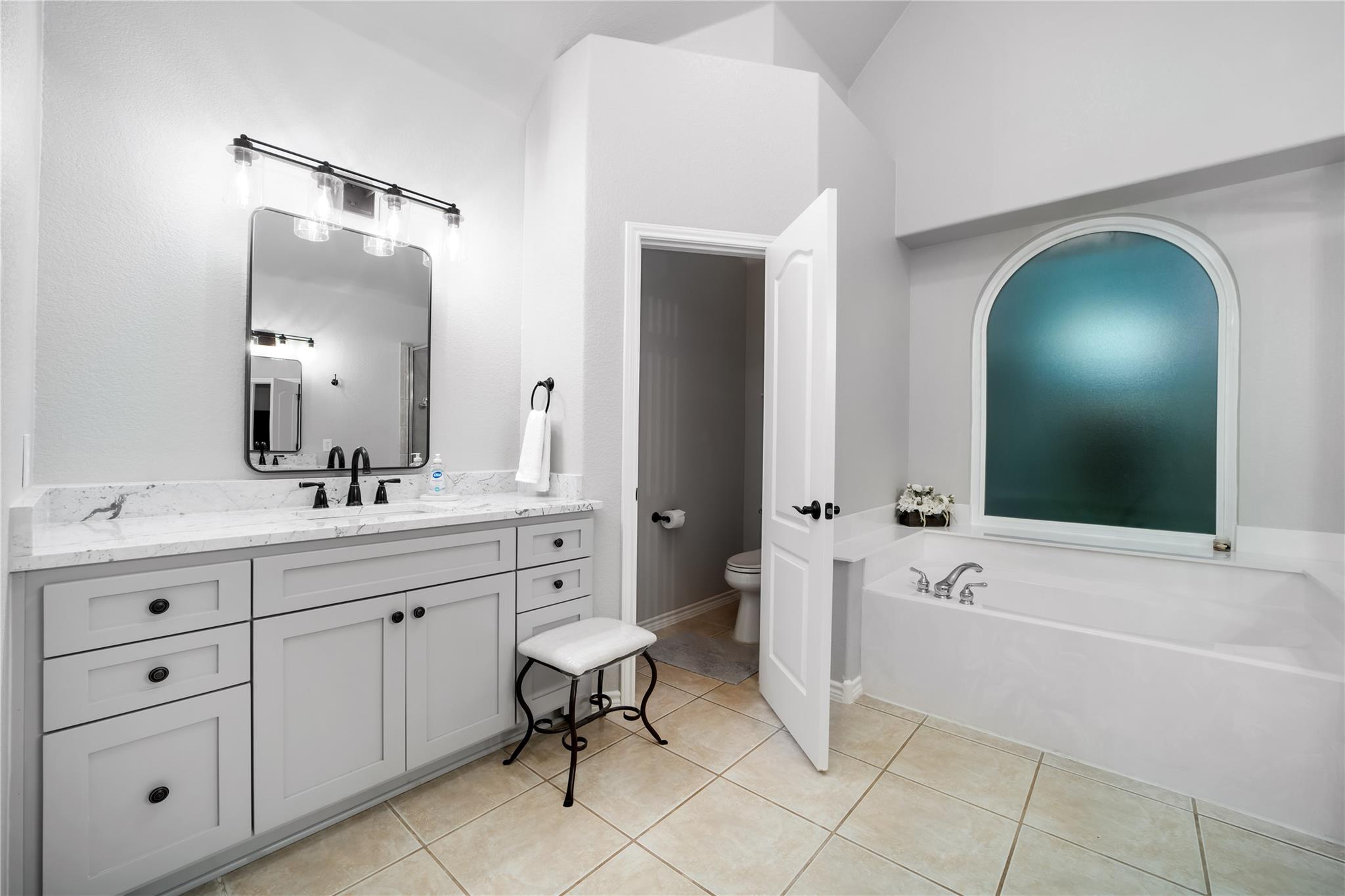 103 Sierra Ridge Dr Property Photo 21