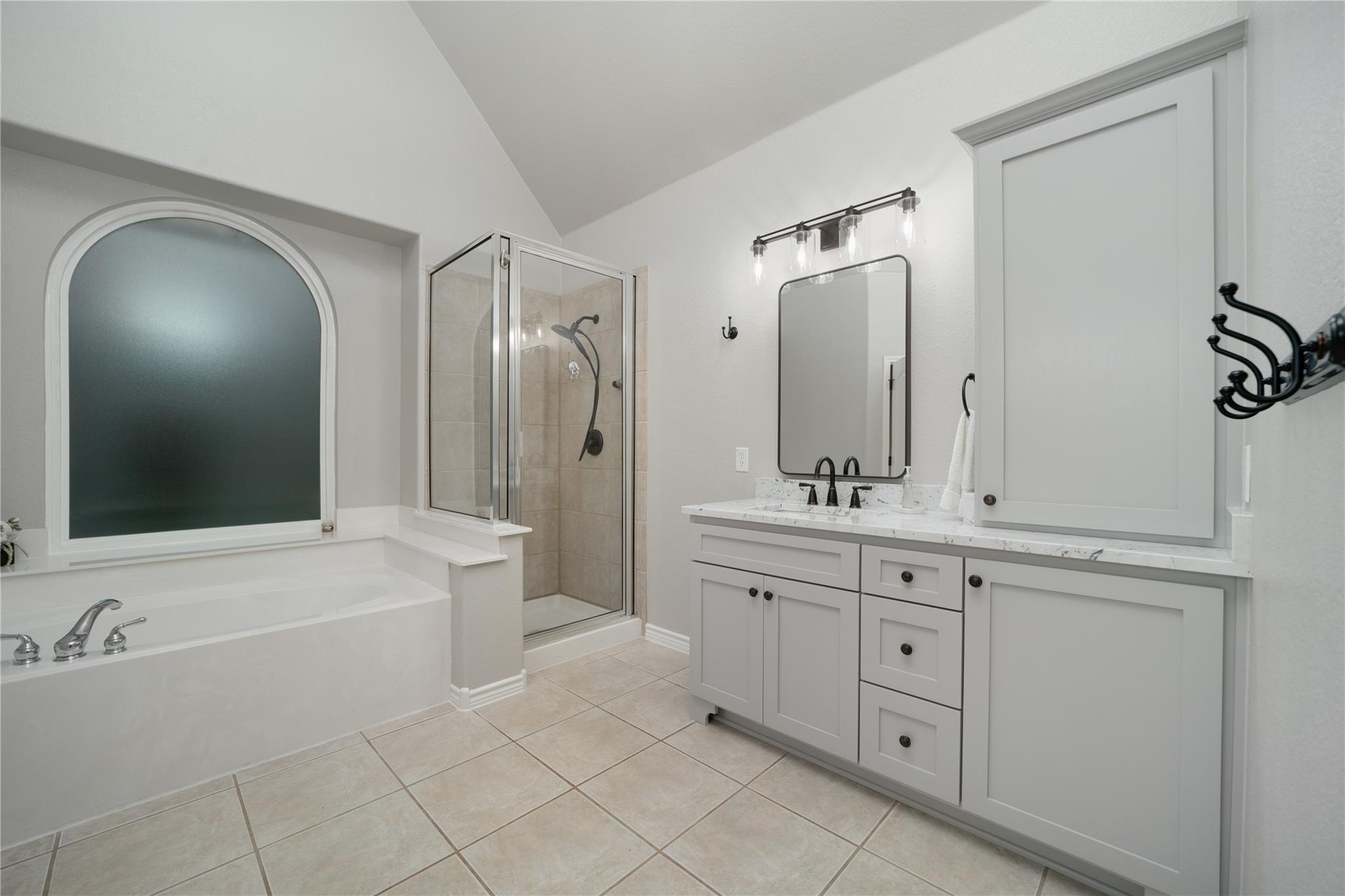 103 Sierra Ridge Dr Property Photo 22