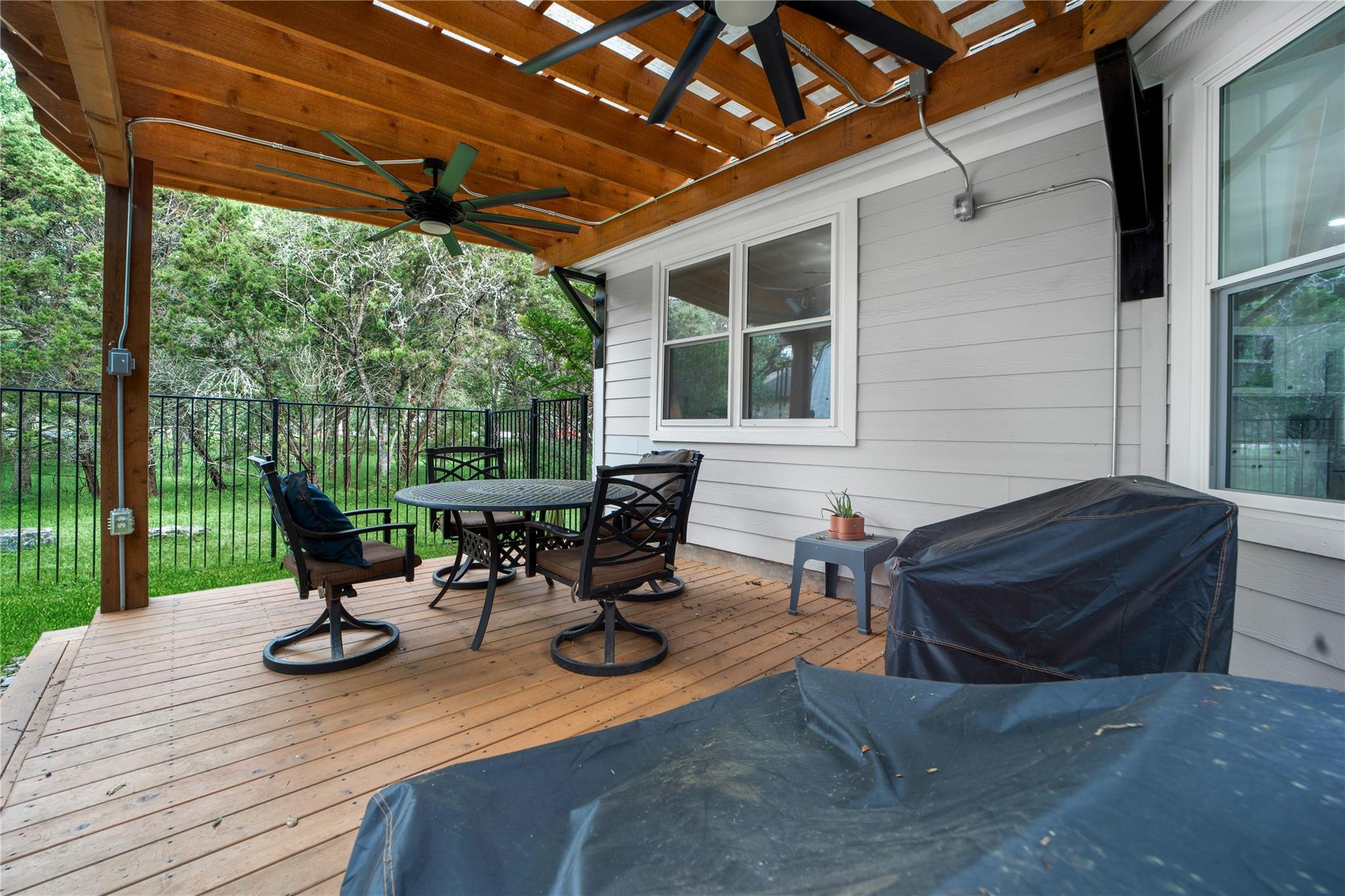 103 Sierra Ridge Dr Property Photo 31