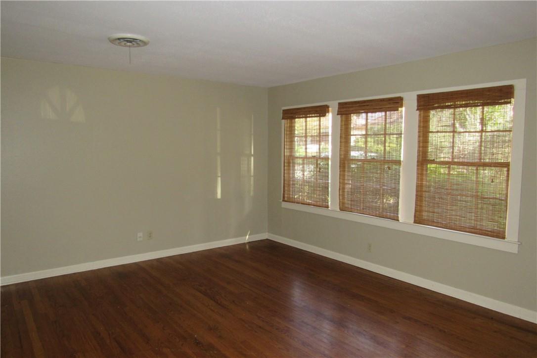 1900 Winsted Ln Property Photo 3