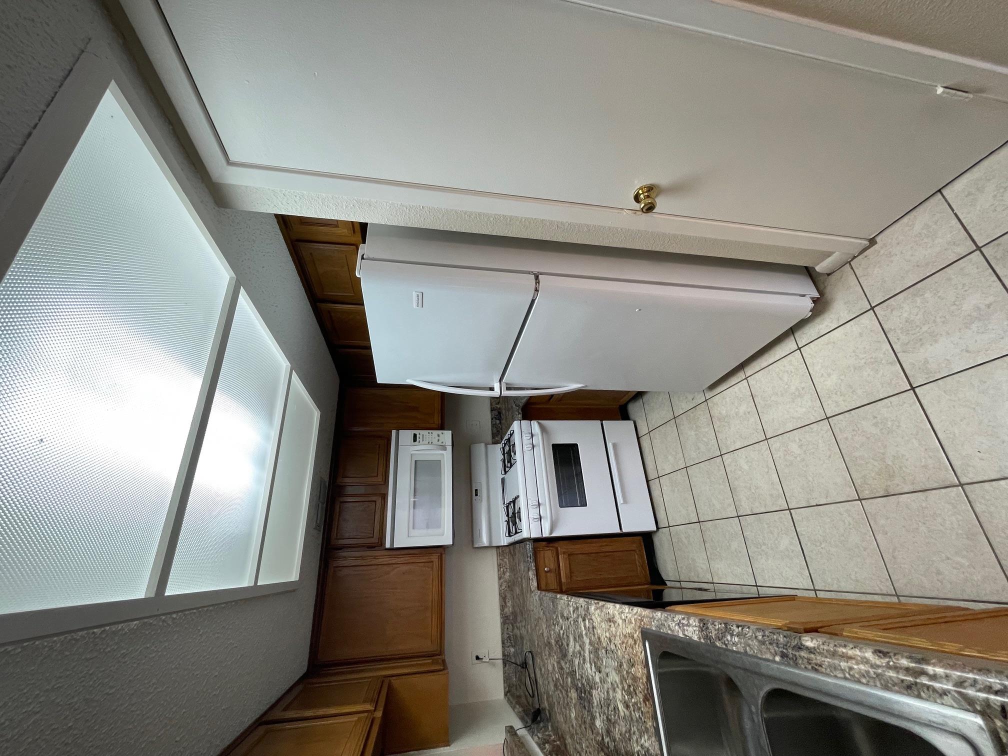 318 W William Cannon Dr #a Property Photo 8