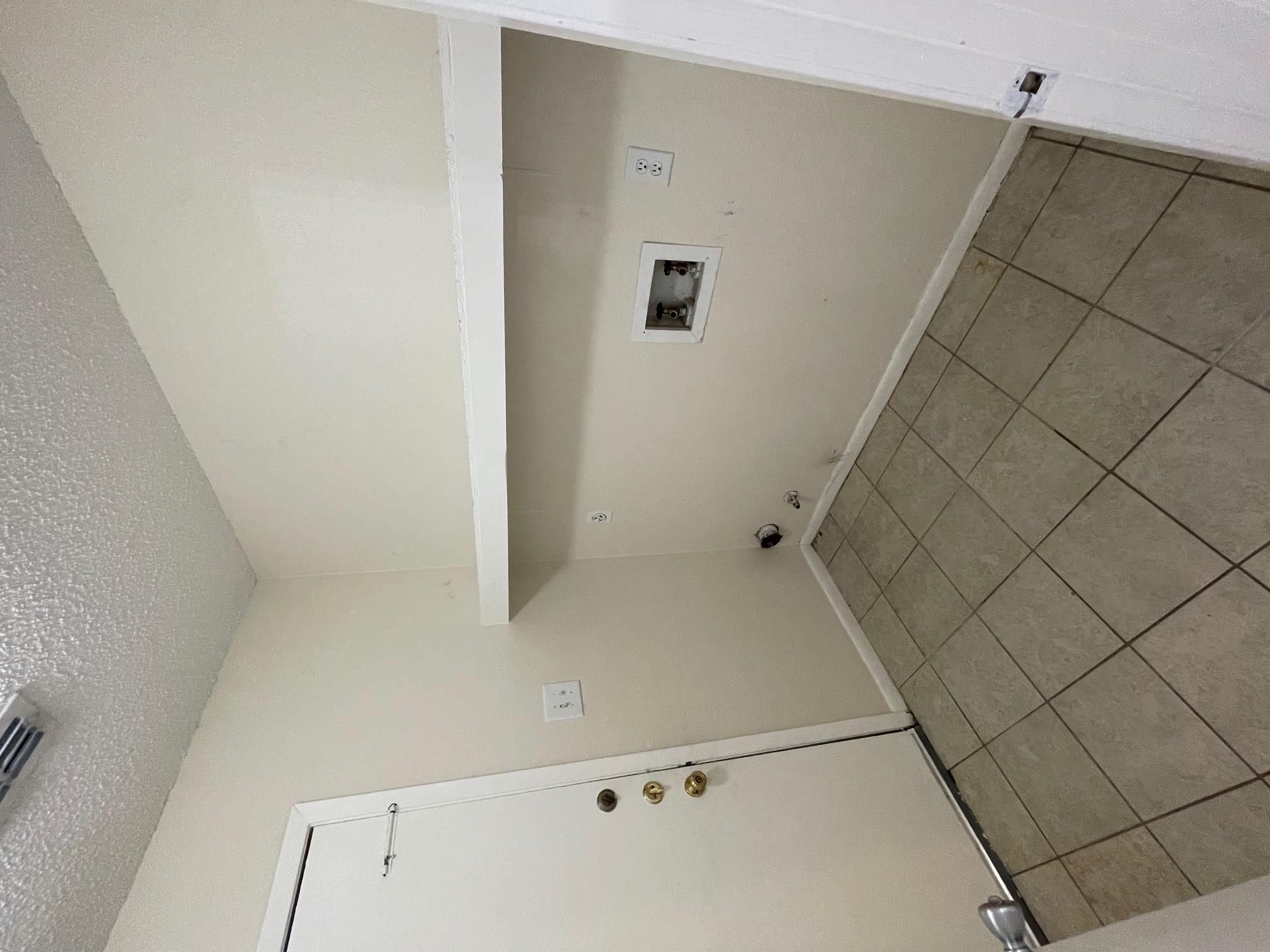 318 W William Cannon Dr #a Property Photo 11