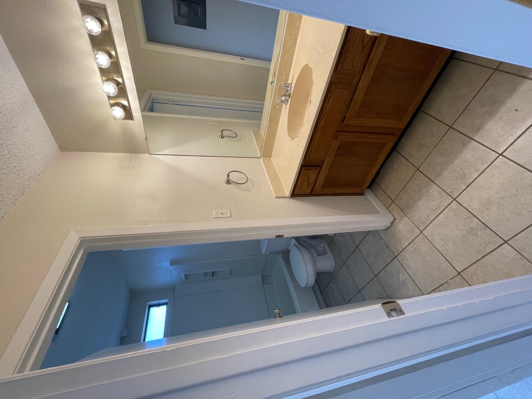 318 W William Cannon Dr #a Property Photo 15