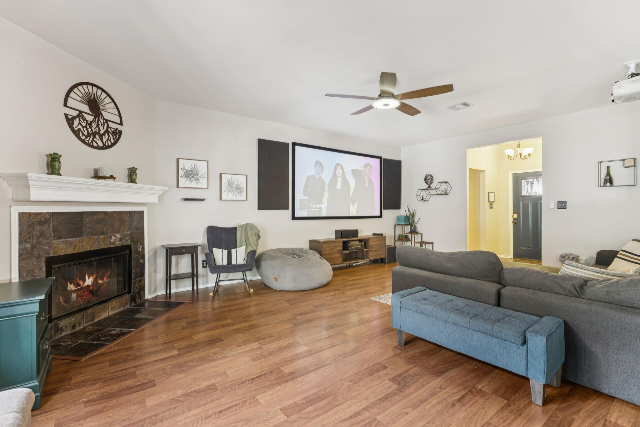 2412 Chestnut Path Property Photo 4