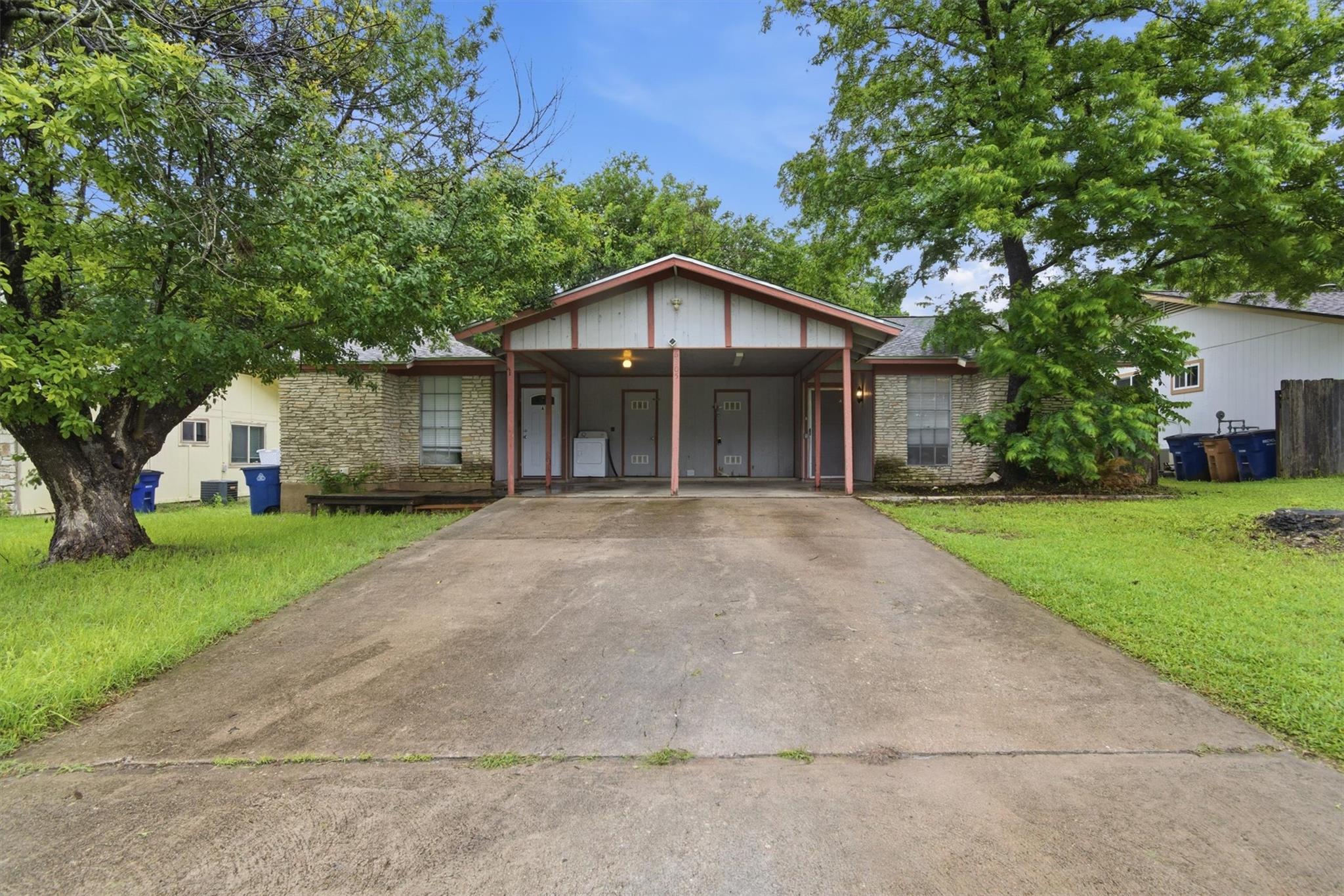 6305 Emerald Forest Dr #b Property Photo 1