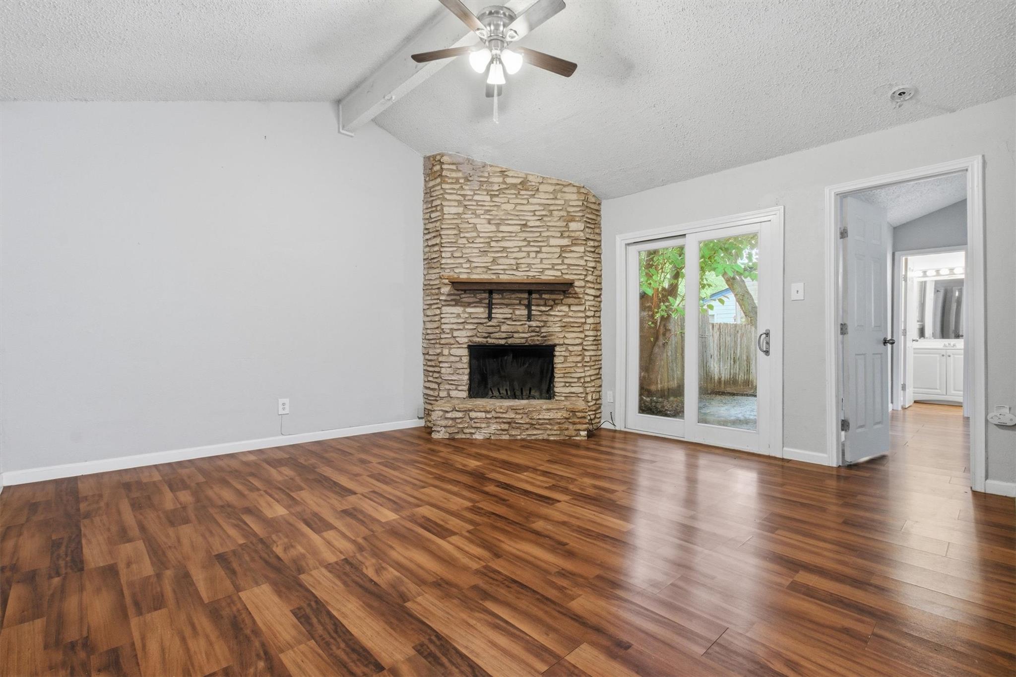 6305 Emerald Forest Dr #b Property Photo 3